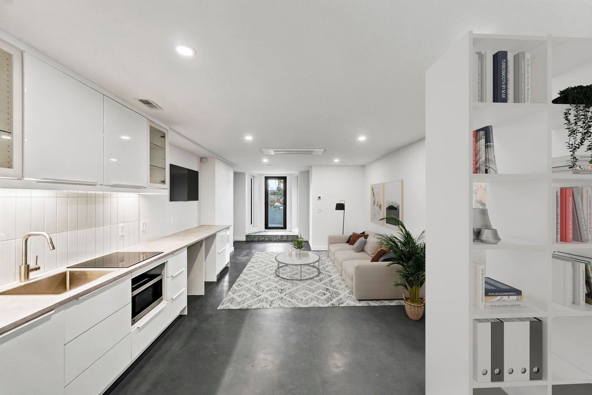 Discover Your Private Garden Retreat in Heights!