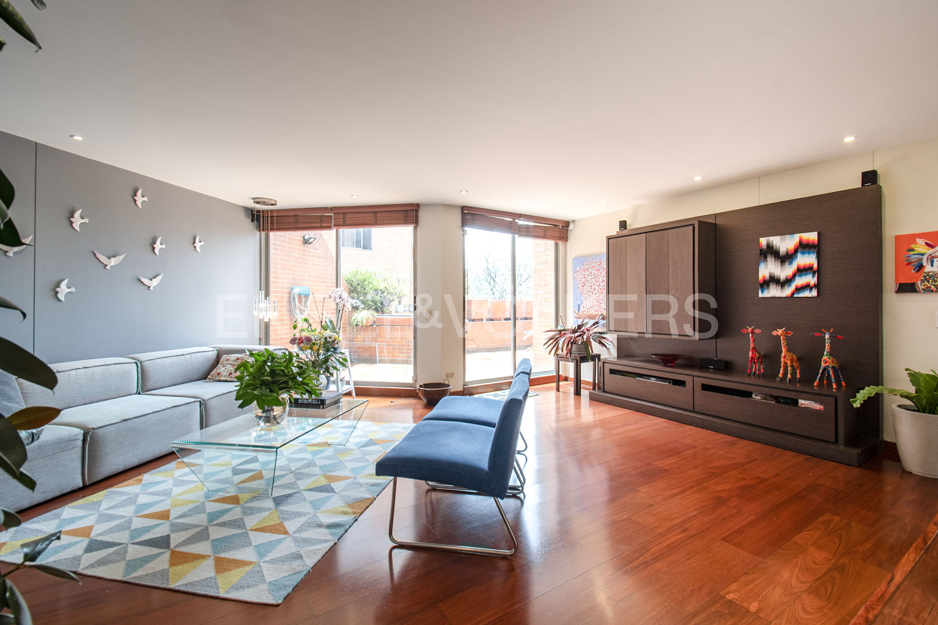 Apartamento con terraza y clubhouse para venta en Santa Bárbara Alta