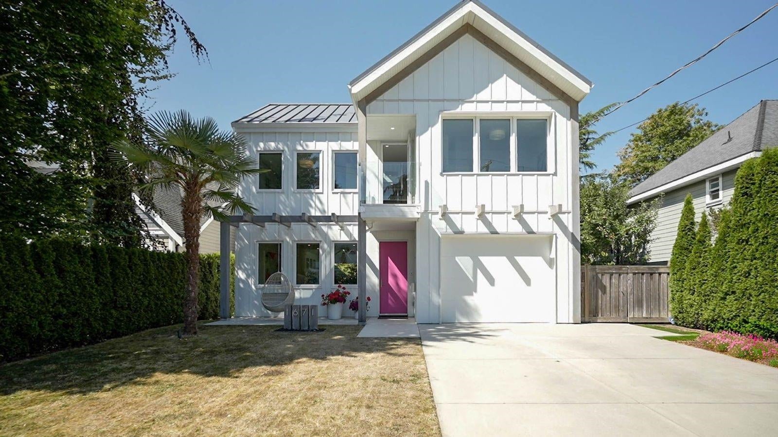 Discover Your Beach Grove Dream Home Today