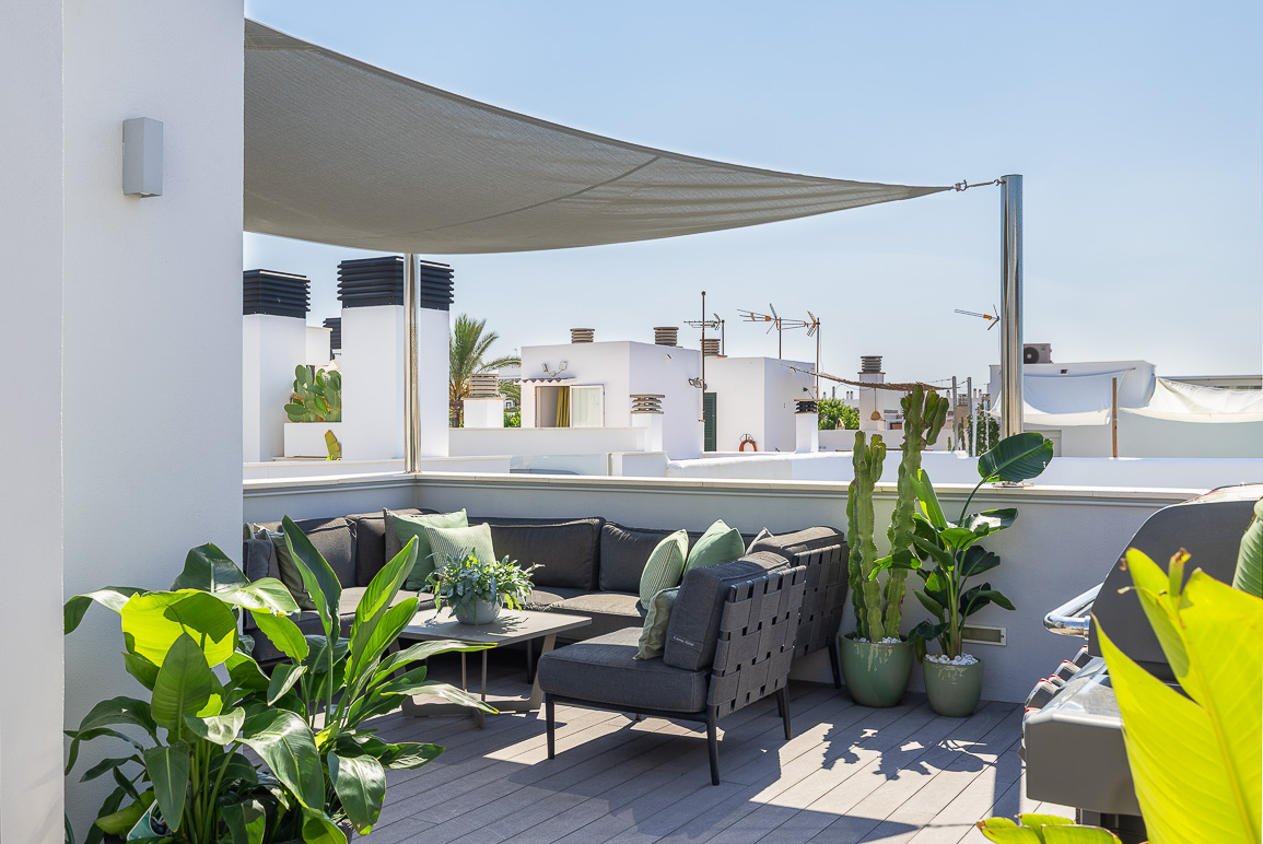 Mediterraner Lifestyle in exklusiver Lage – nur wenige Schritte vom Meer