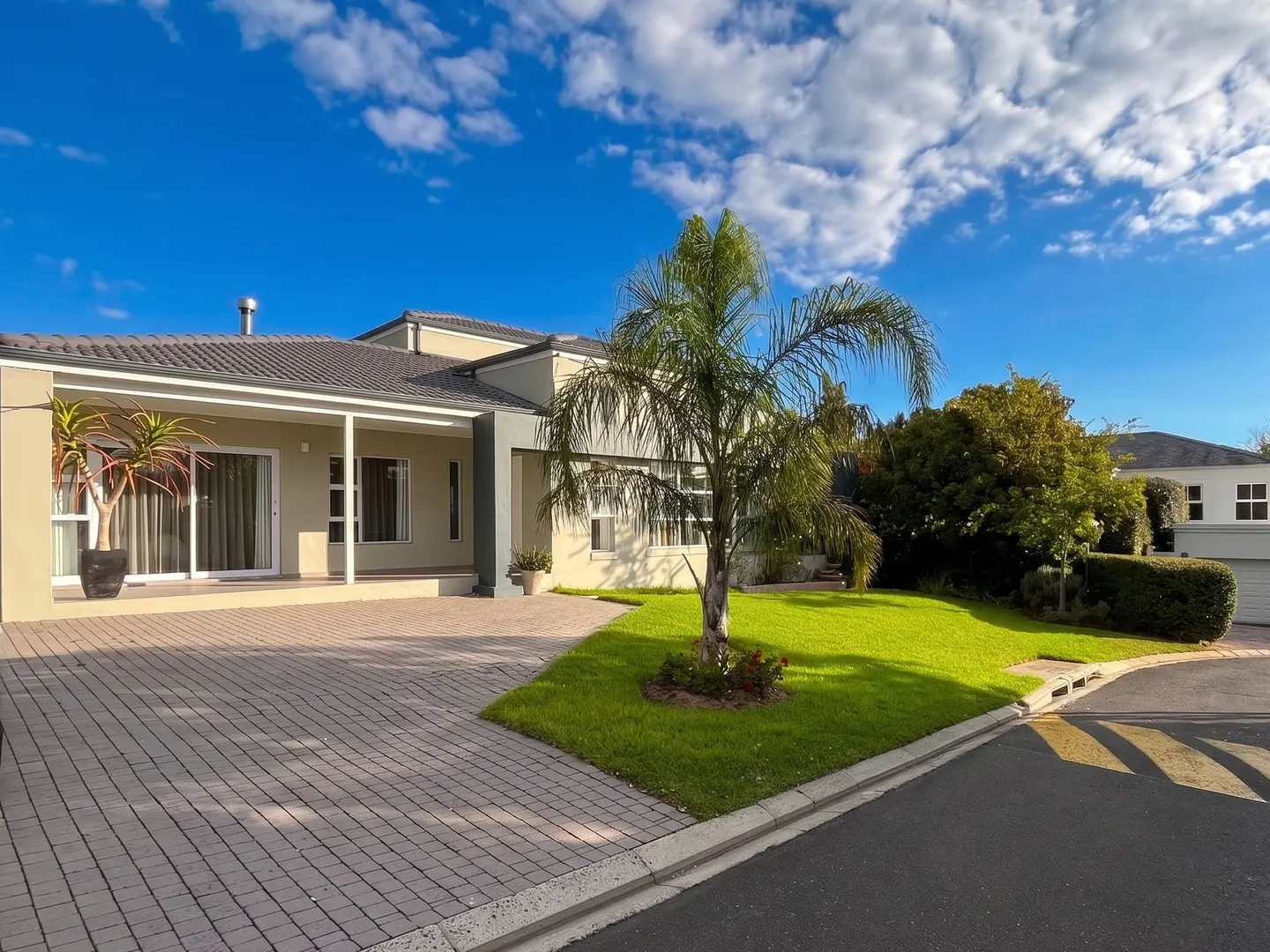 3 Bedroom house to Rent, Bel'Aire Estate, Somerset West.jpg