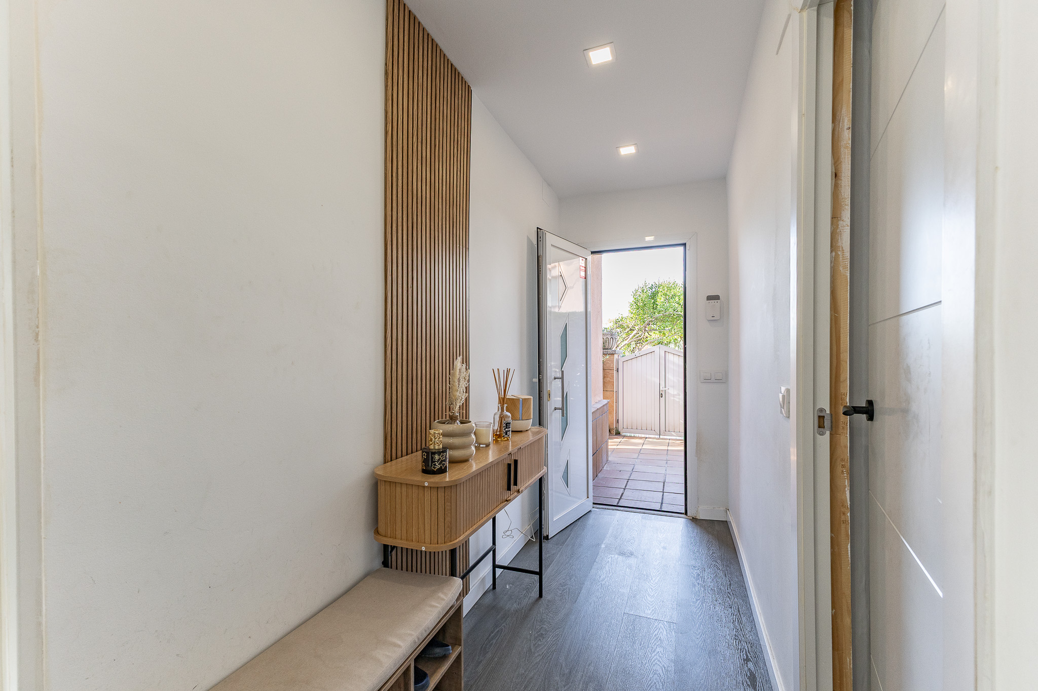 Exclusiva casa con jardín y vistas verdes en Sant Miquel de Gonteres, un refugio de serenidad, naturaleza y conexión con Barcelona.