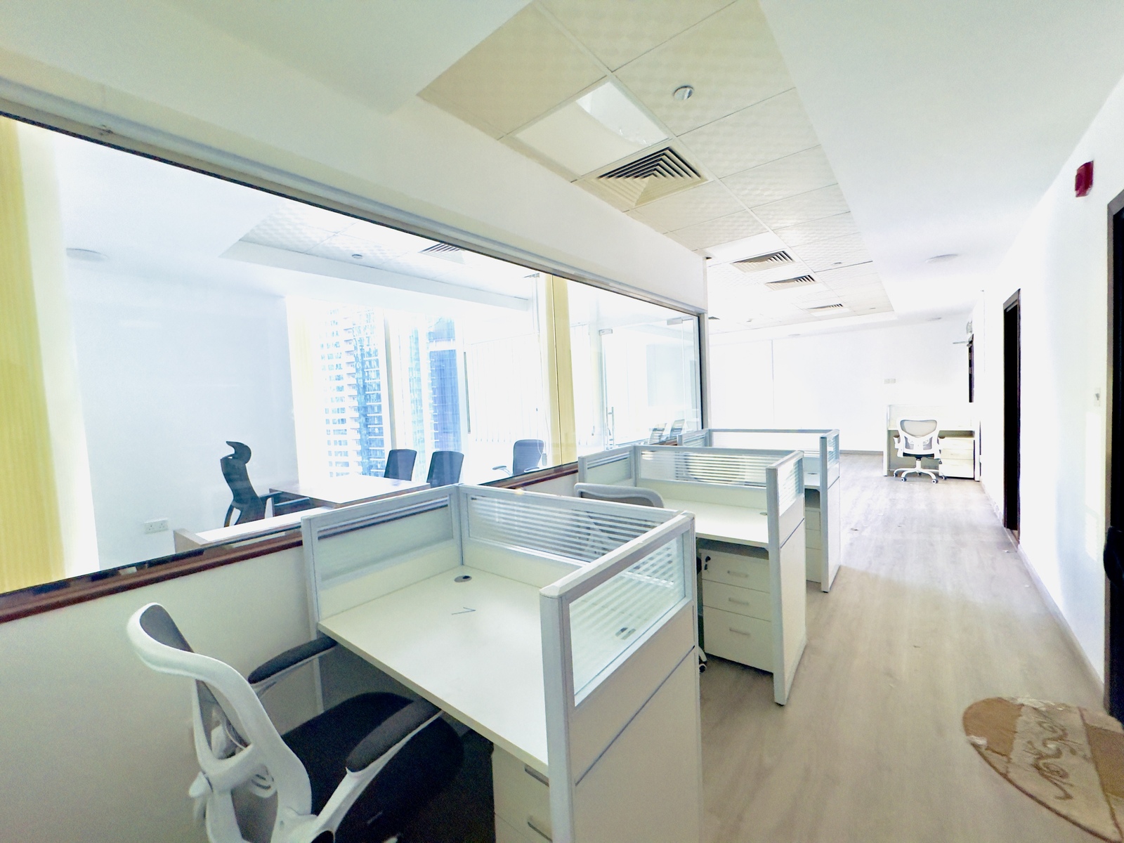 Quality Furnishing | Fitted | Vacant April 30