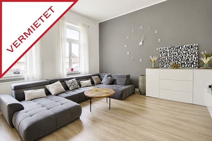 **VERMIETET**Helle 3,5-Zimmer-Wohnung mit Einbauküche in zentraler Lage von Neustadt!