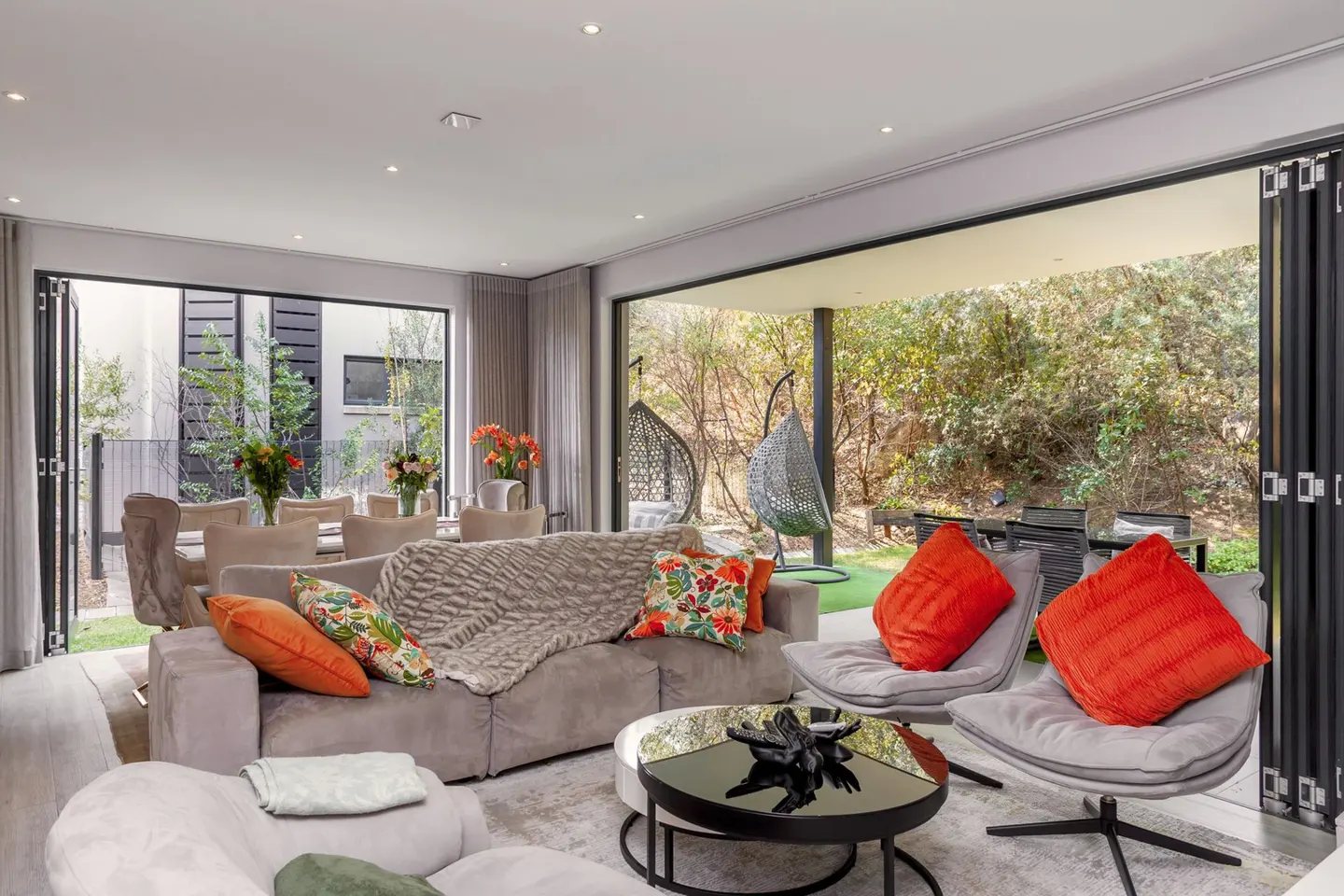 House 10 65 On Park Steyn City -11.jpg