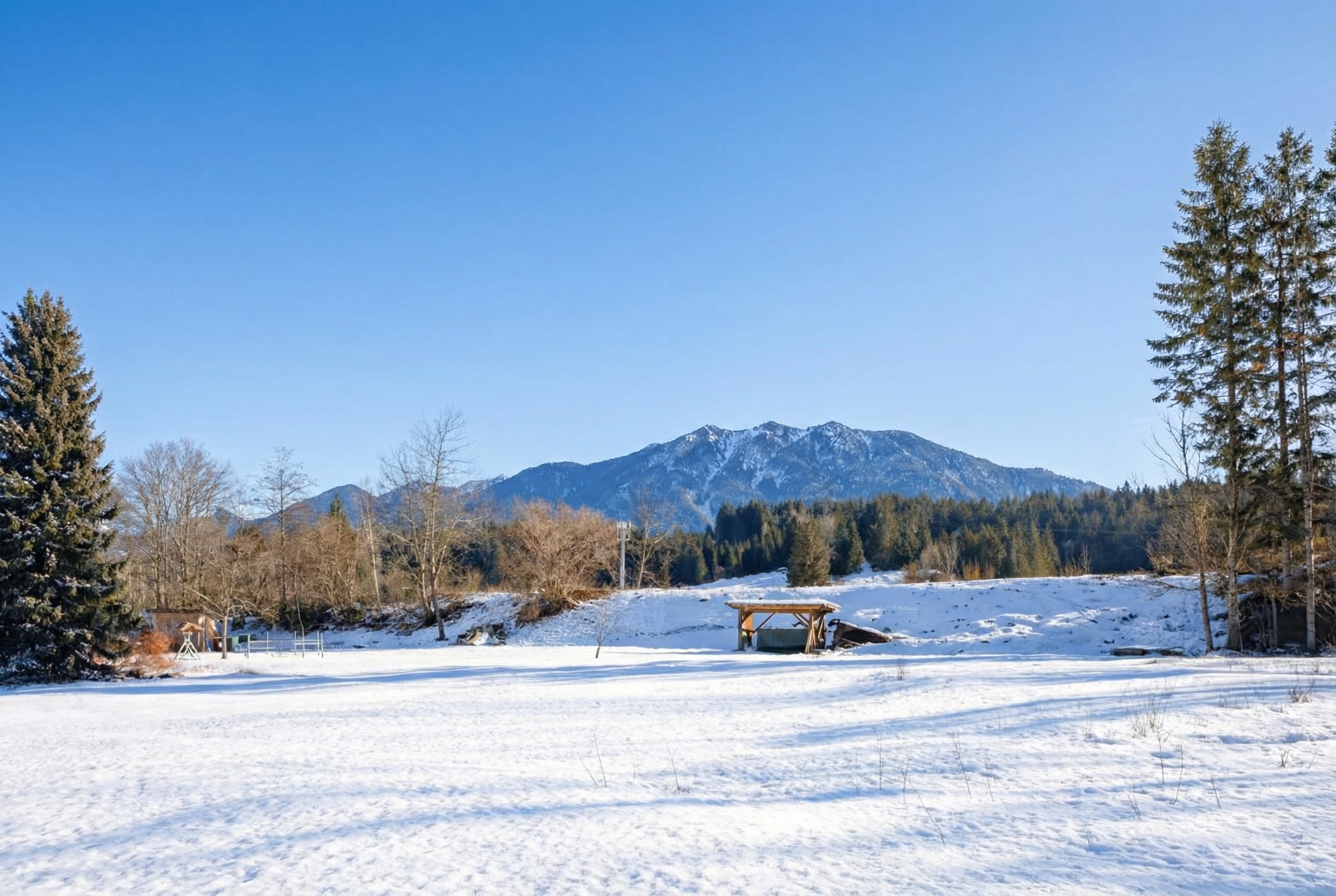 Charmantes Landhaus mit vielfältigen Nutzungsmöglichkeiten