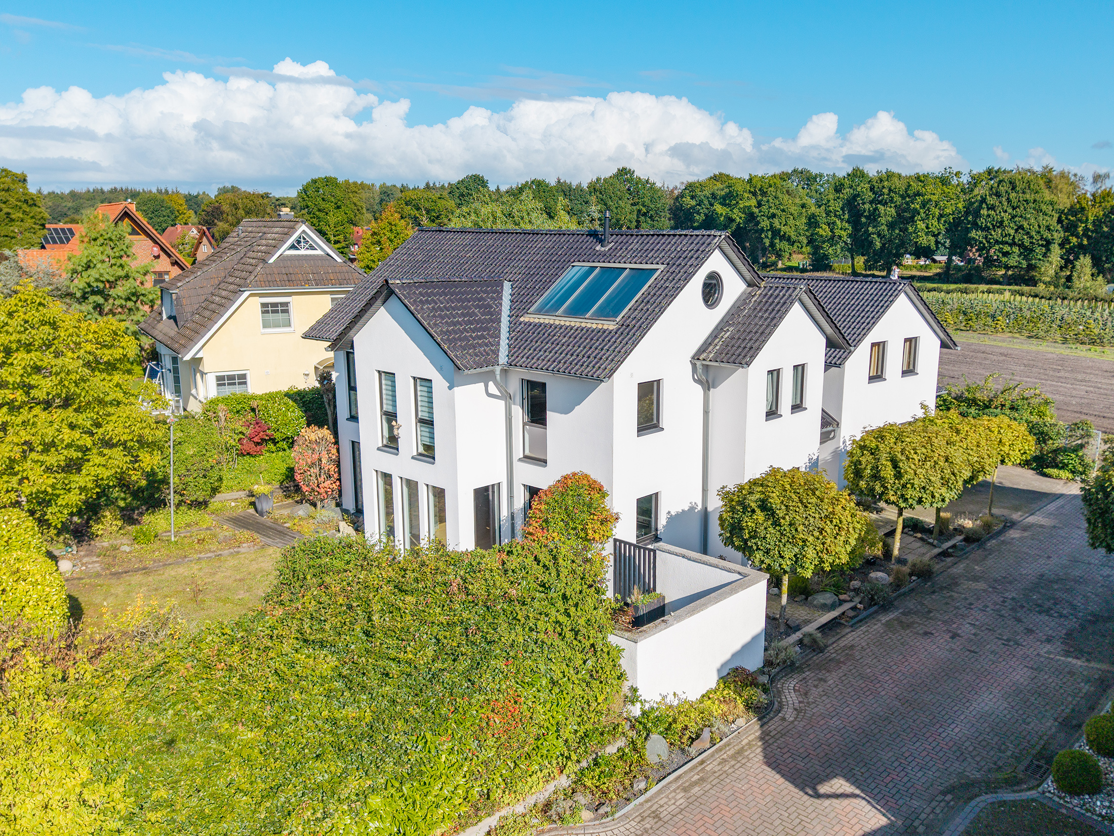 Wunderbares Einfamilienhaus mit Einliegerwohnung nahe des Zwischenahner Zentrums!