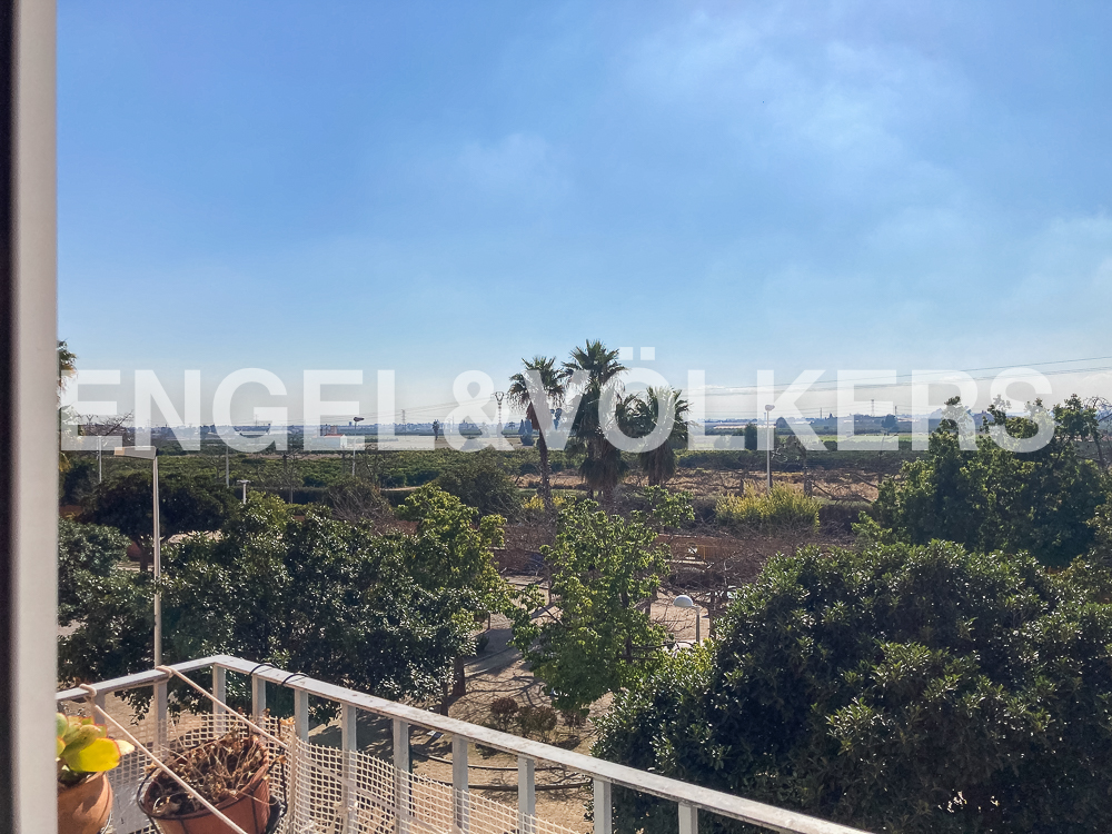 Sunny flat for short term in "Picanya"