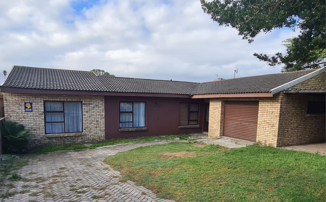 3 Bedroom Family Home in Sherwood For Sale