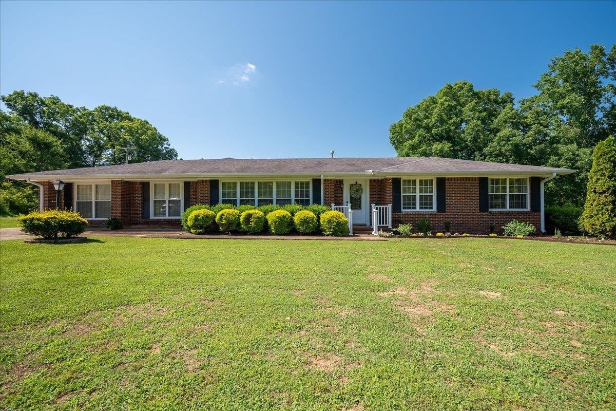 Spacious Brick Home in Anderson, Alabama