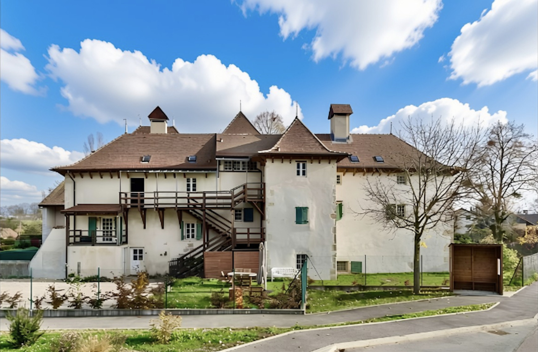 Château de Grilly – Exceptional heritage and development potential