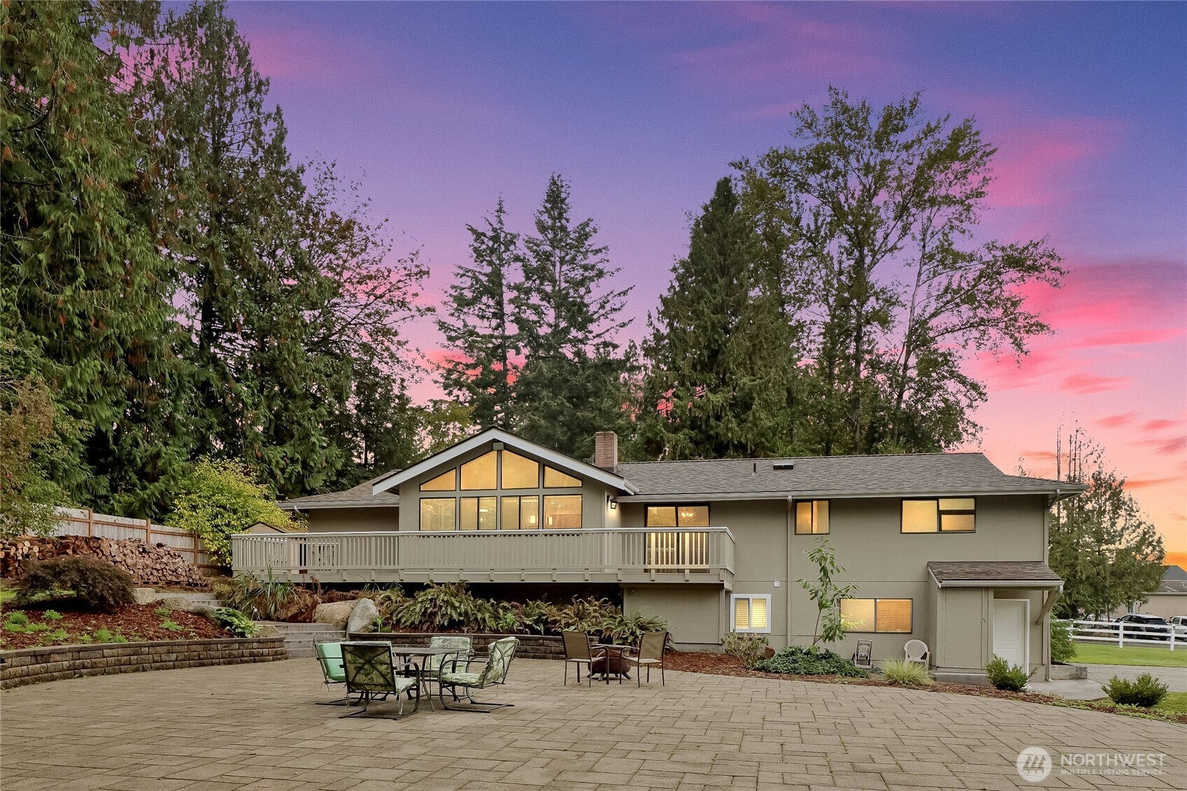 Spacious Mid-Century Residence on Rare In-City Acreage