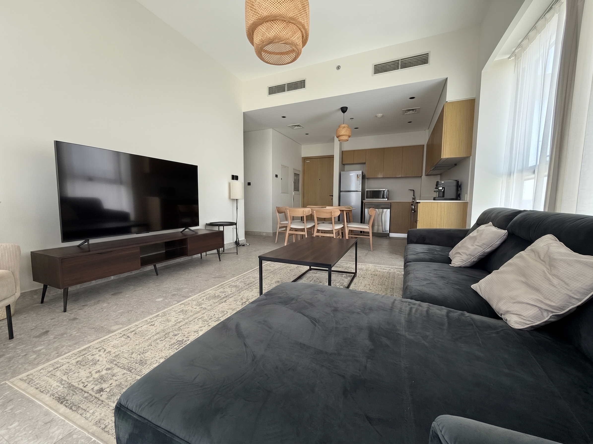 Corner Unit | Fully Furnished | Vacant Now