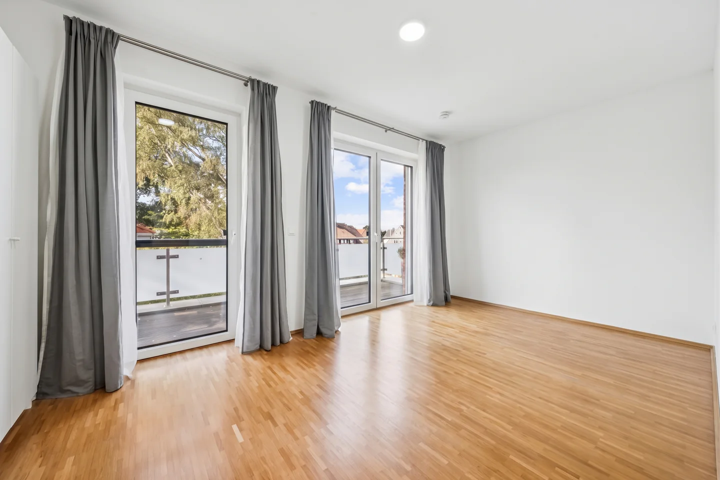 Exklusive 4-Zimmer-Neubauwohnung mit zwei Balkonen - Foto 1