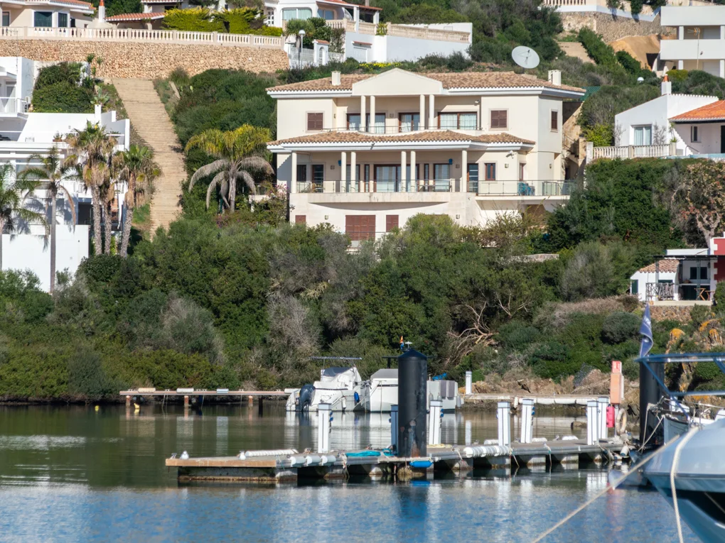 Excepcional y lujosa villa frente al mar