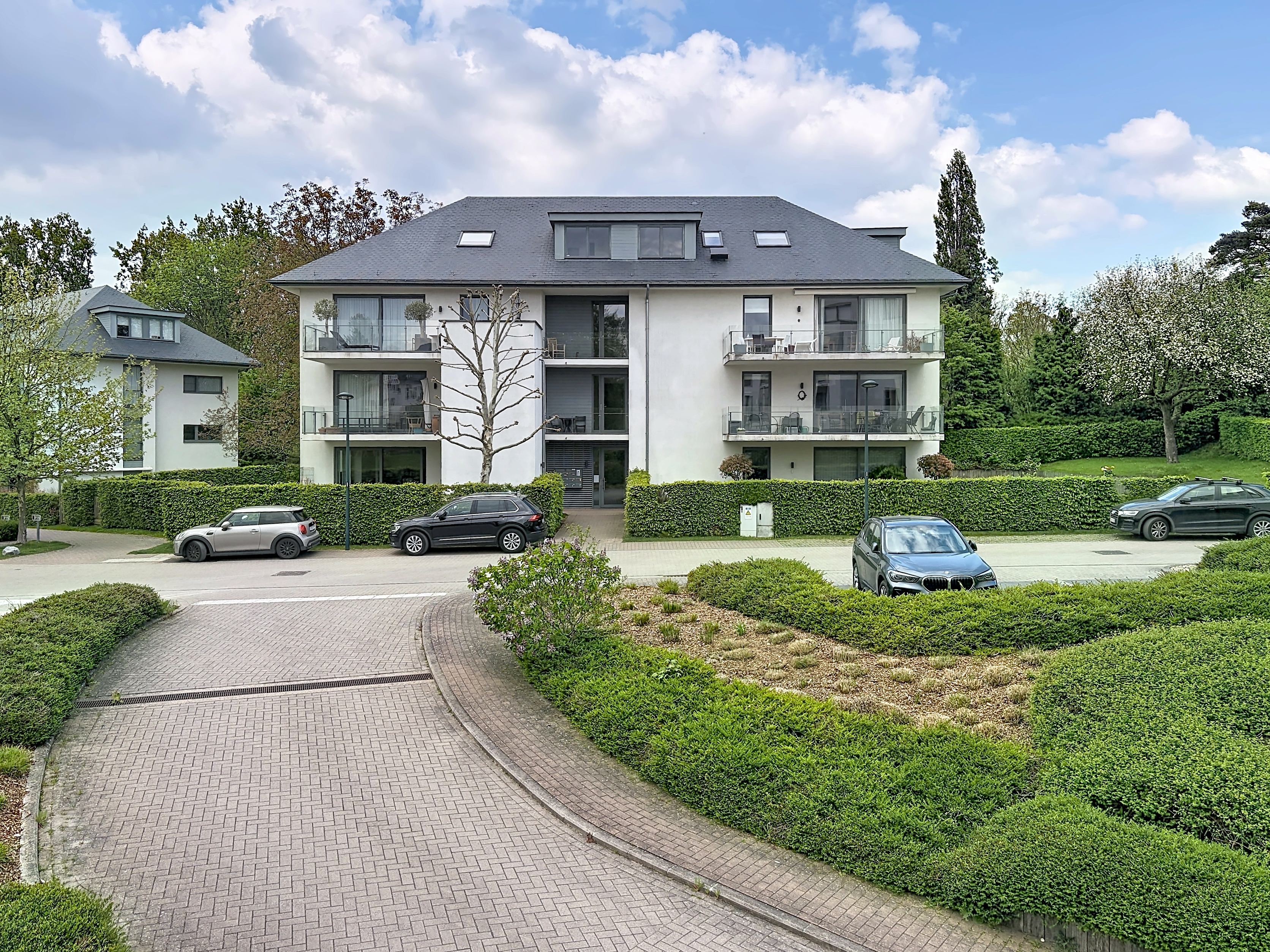 Elegant appartement met 3 gevels en parkzicht in Bella Vita