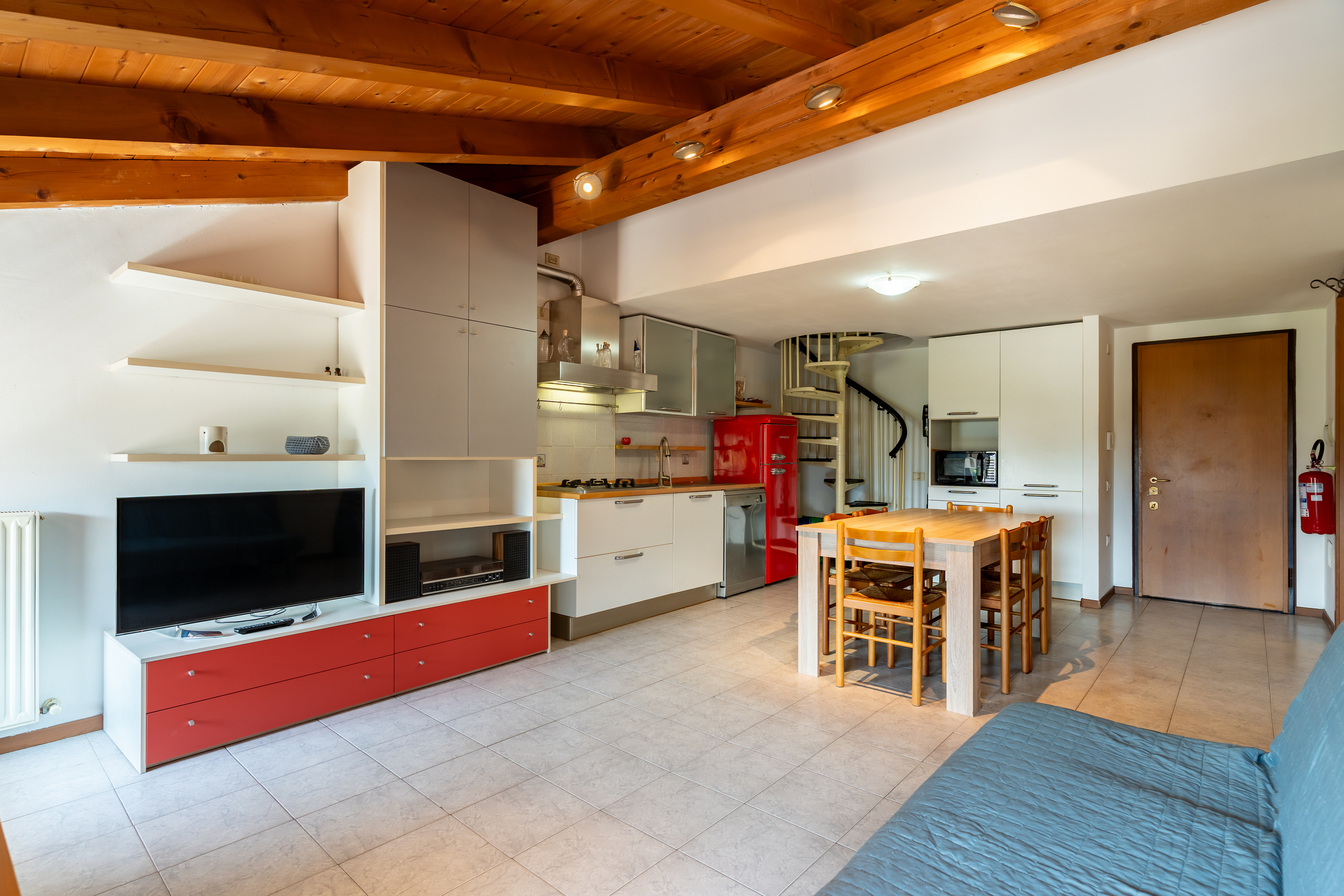 Lake Garda | Attic apartment with 32 sqm mezzanine, parking space and cellar – Riva del Garda