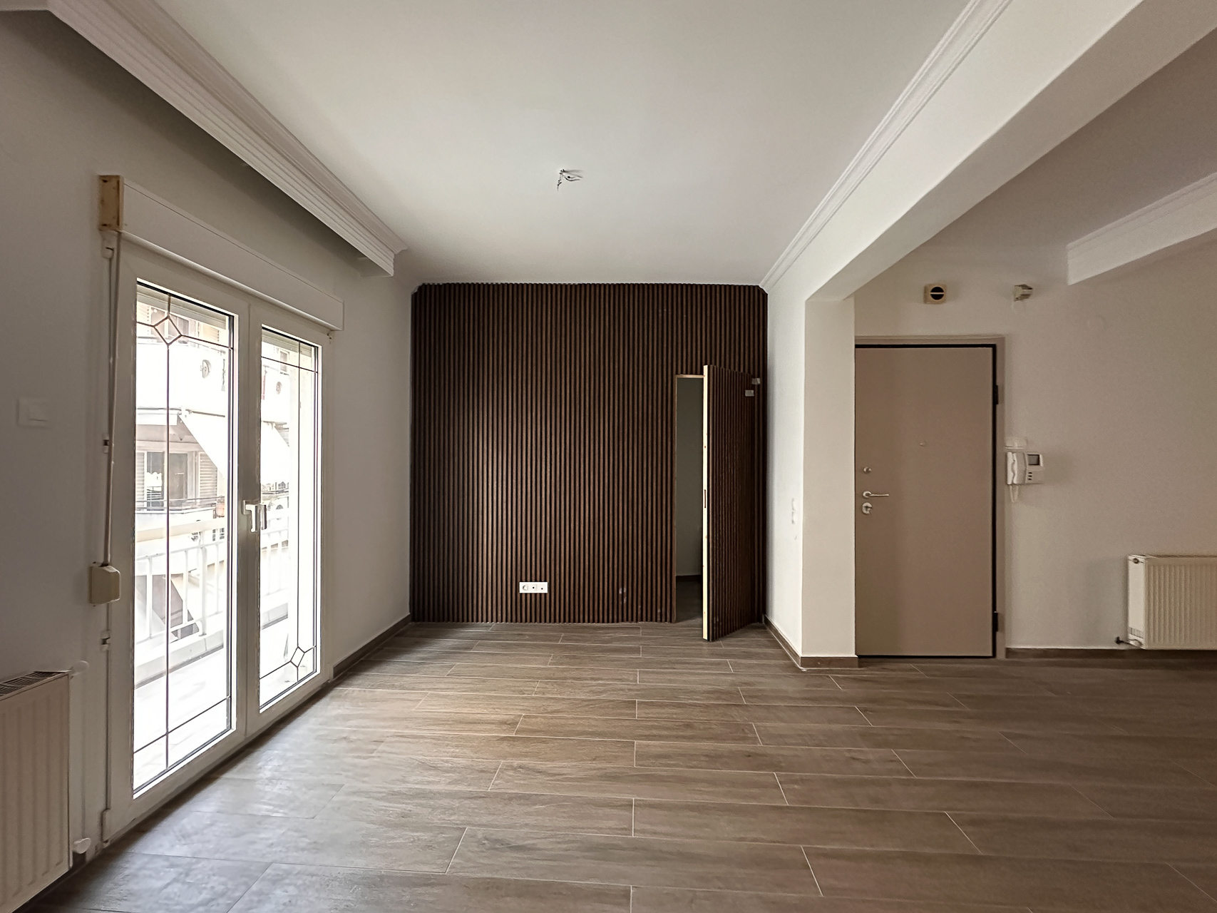Renovated 90 sqm full-floor apartment with 3 bedrooms