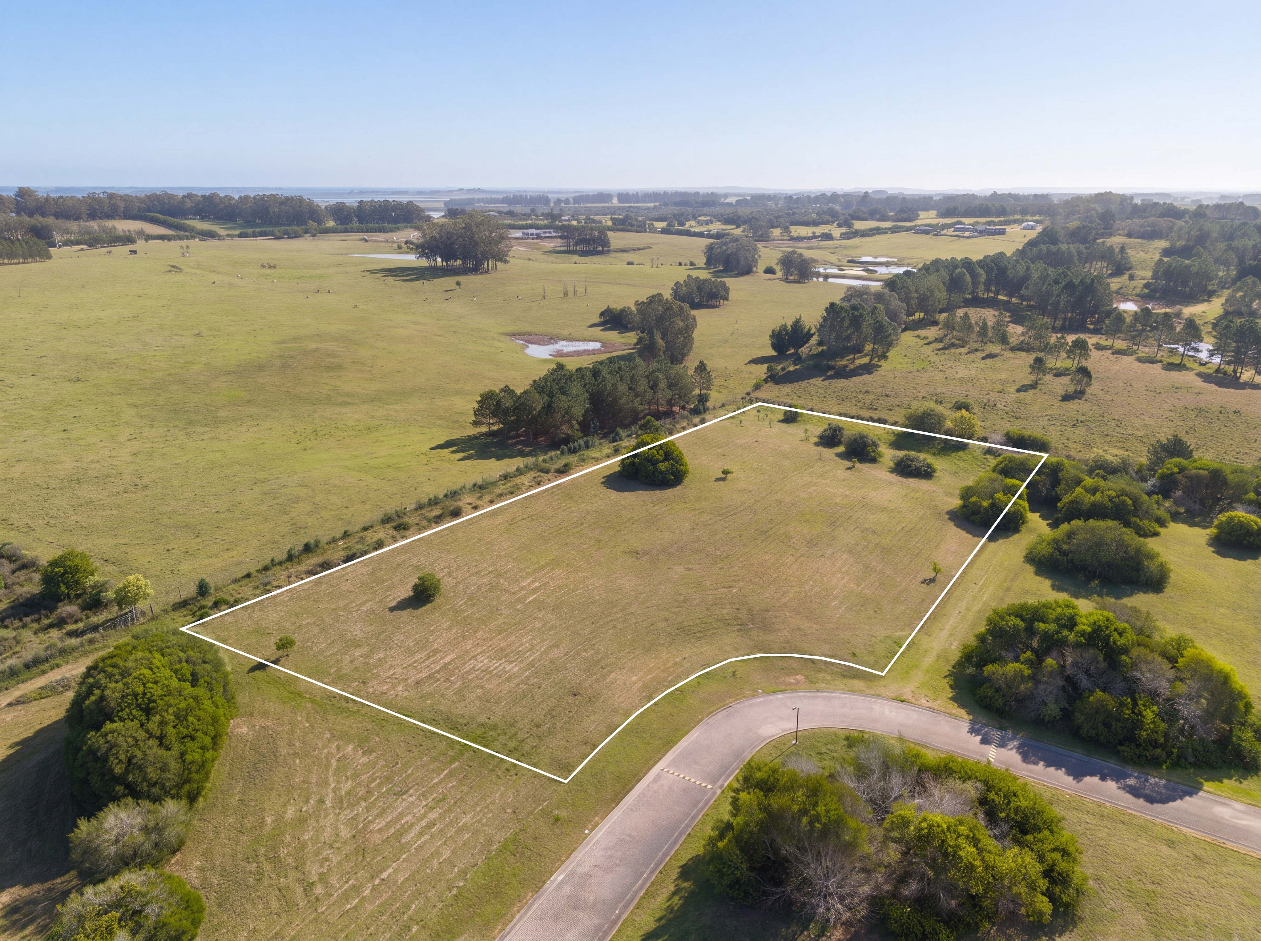 Large Lot in Laguna Escondida