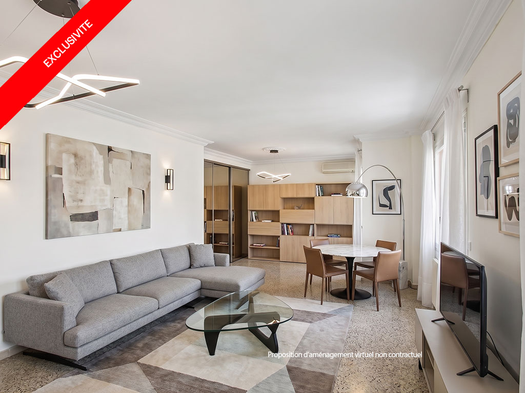 Spacious apartment with two balconies