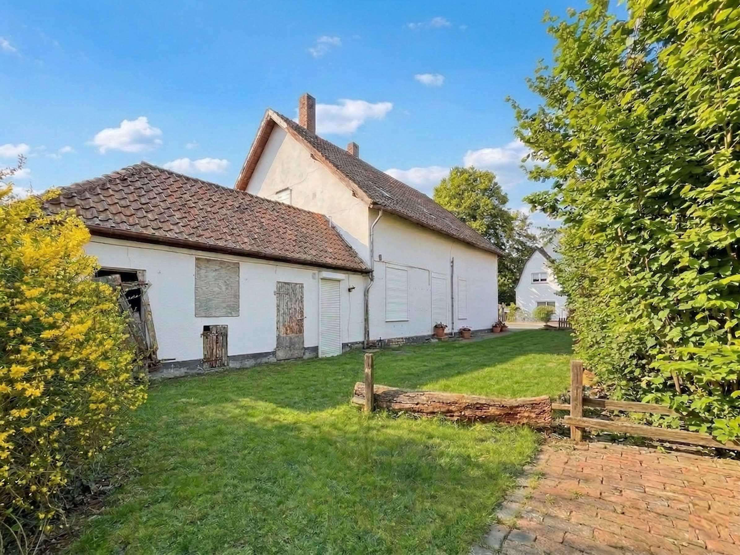 Traumhaftes Grundstück mit Altbestand in zentraler Lage von Delmenhorst!