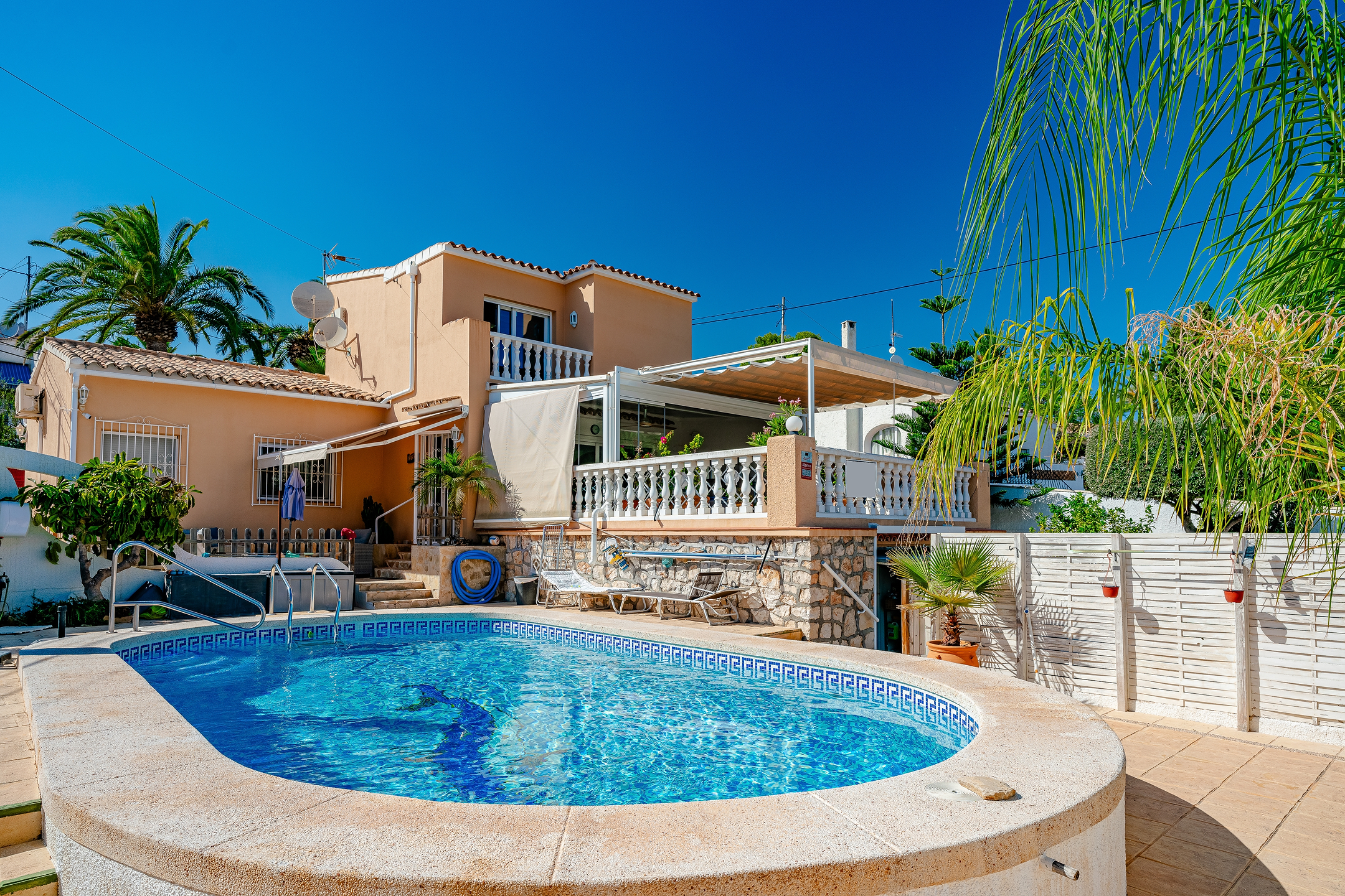 Charming villa with sea views in Calpe