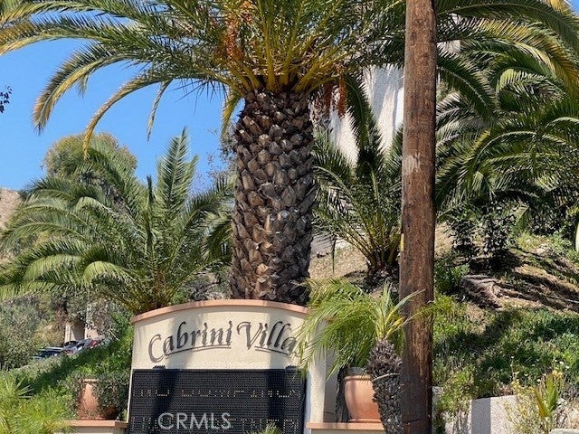 A Remodeled Cabrini Villas Townhome with Views
