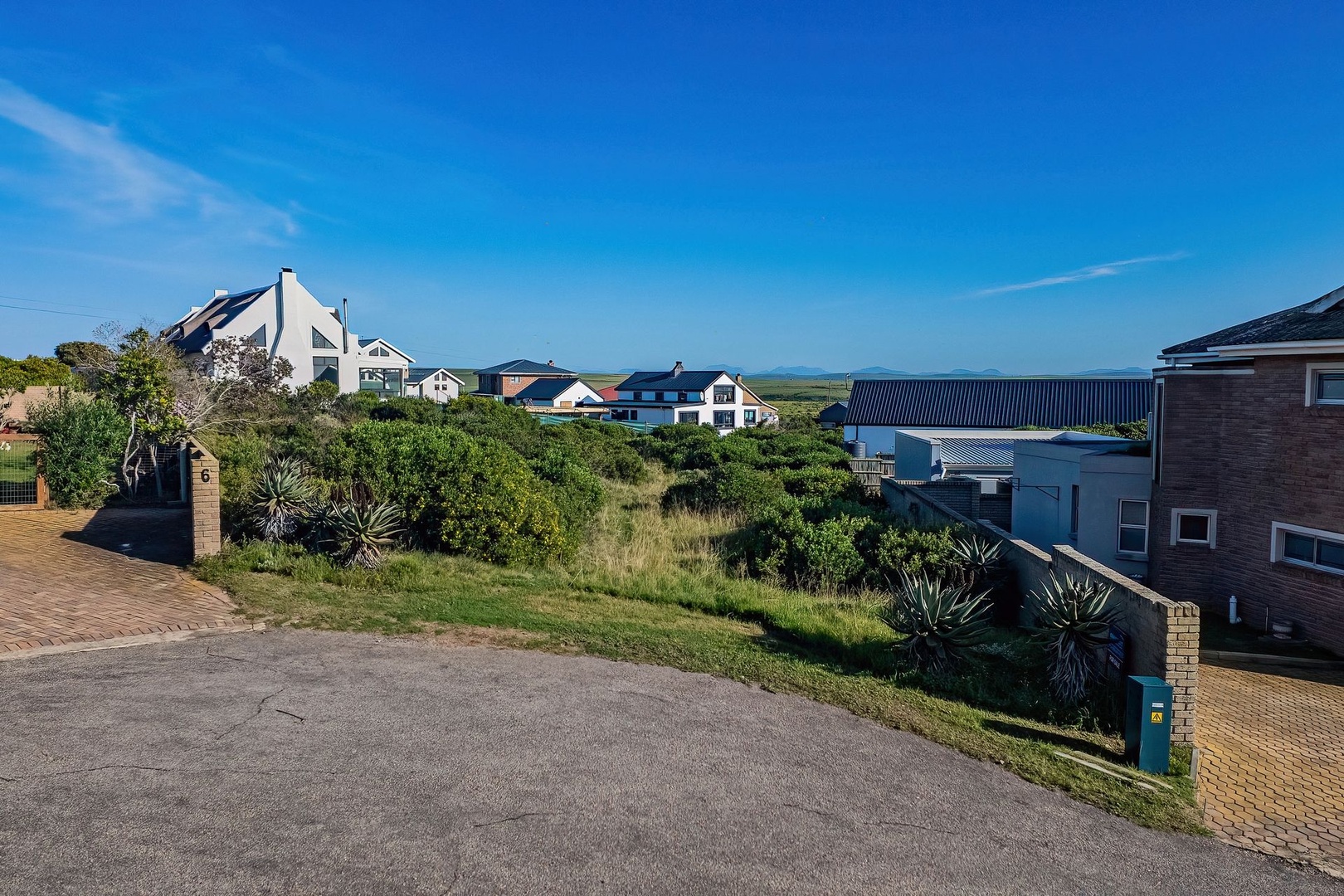 Coastal Living Awaits – Well‑Priced Stand Near Vleesbaai Beach