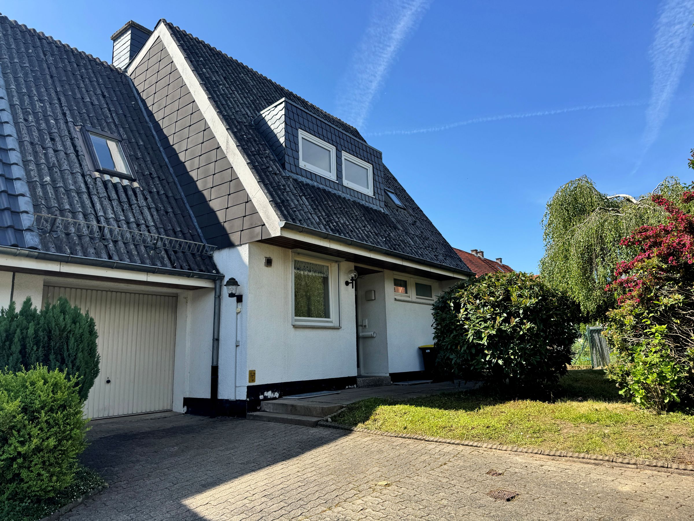 Charmantes Reiheneckhaus in Elliehausen!