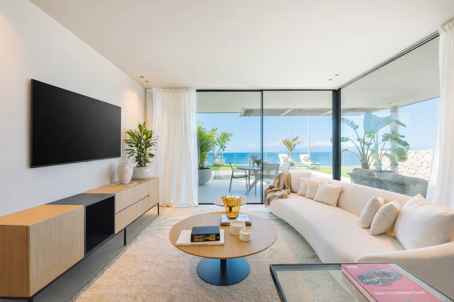 Iconic: 3-bedroom townhouses in Rokabella