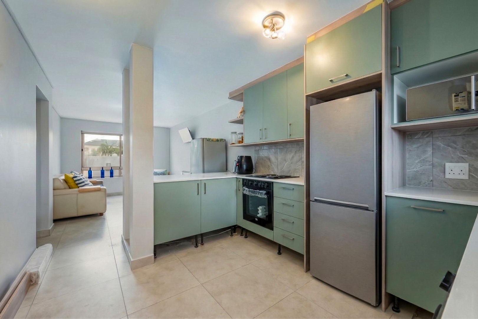 Bedroom to Rent in 2-Bedroom Apartment – Nouveau Complex