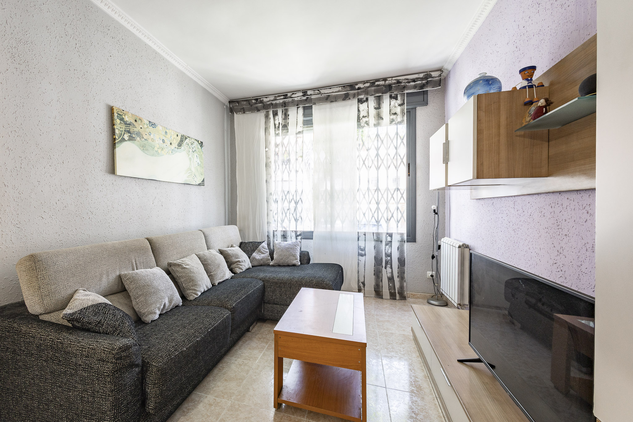 Spacious ground floor apartment with a private 15 metres terrace in Sant Andreu de la Barca