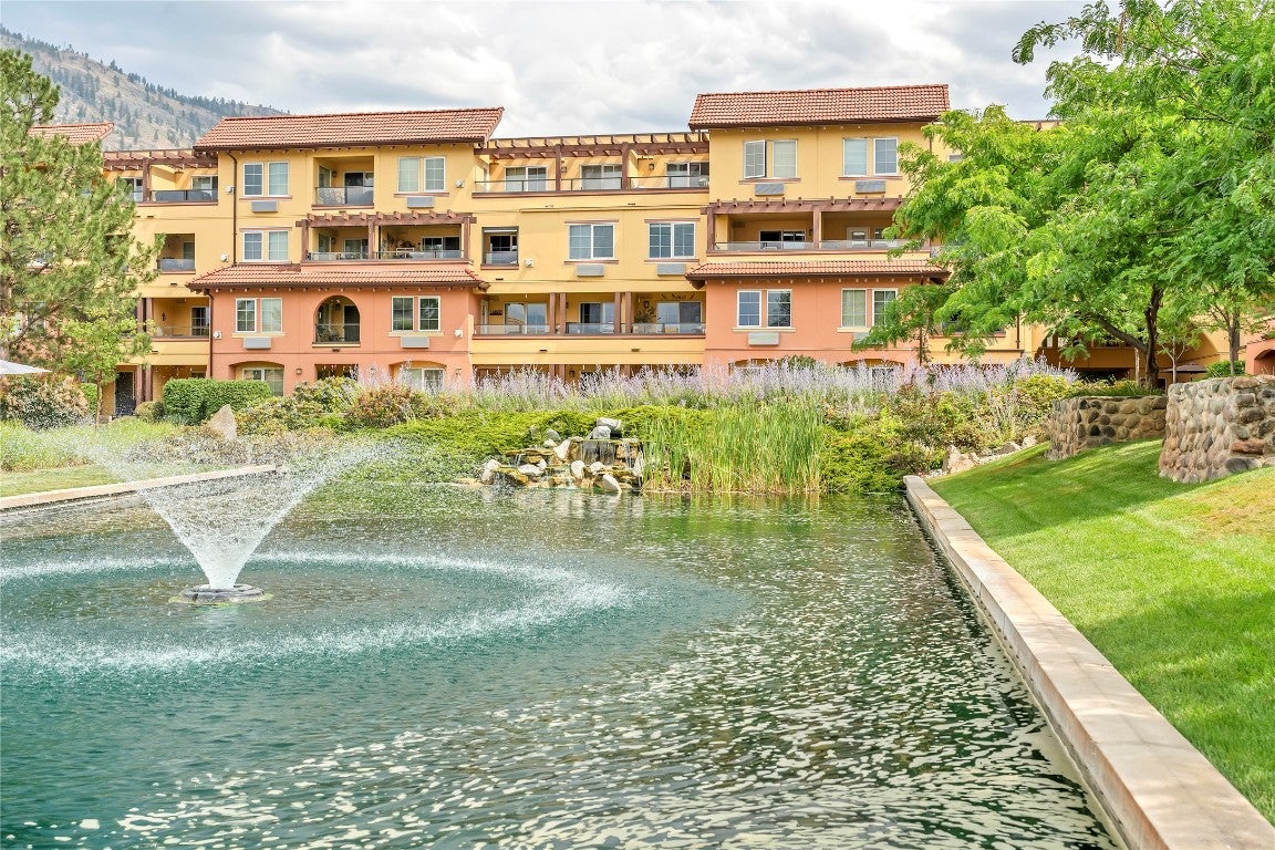Beachfront Condo with Resort Amenities