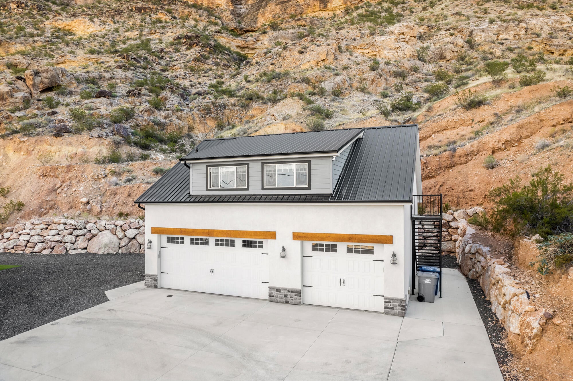 Discover Peaceful Living with Mountain Backdrop Views