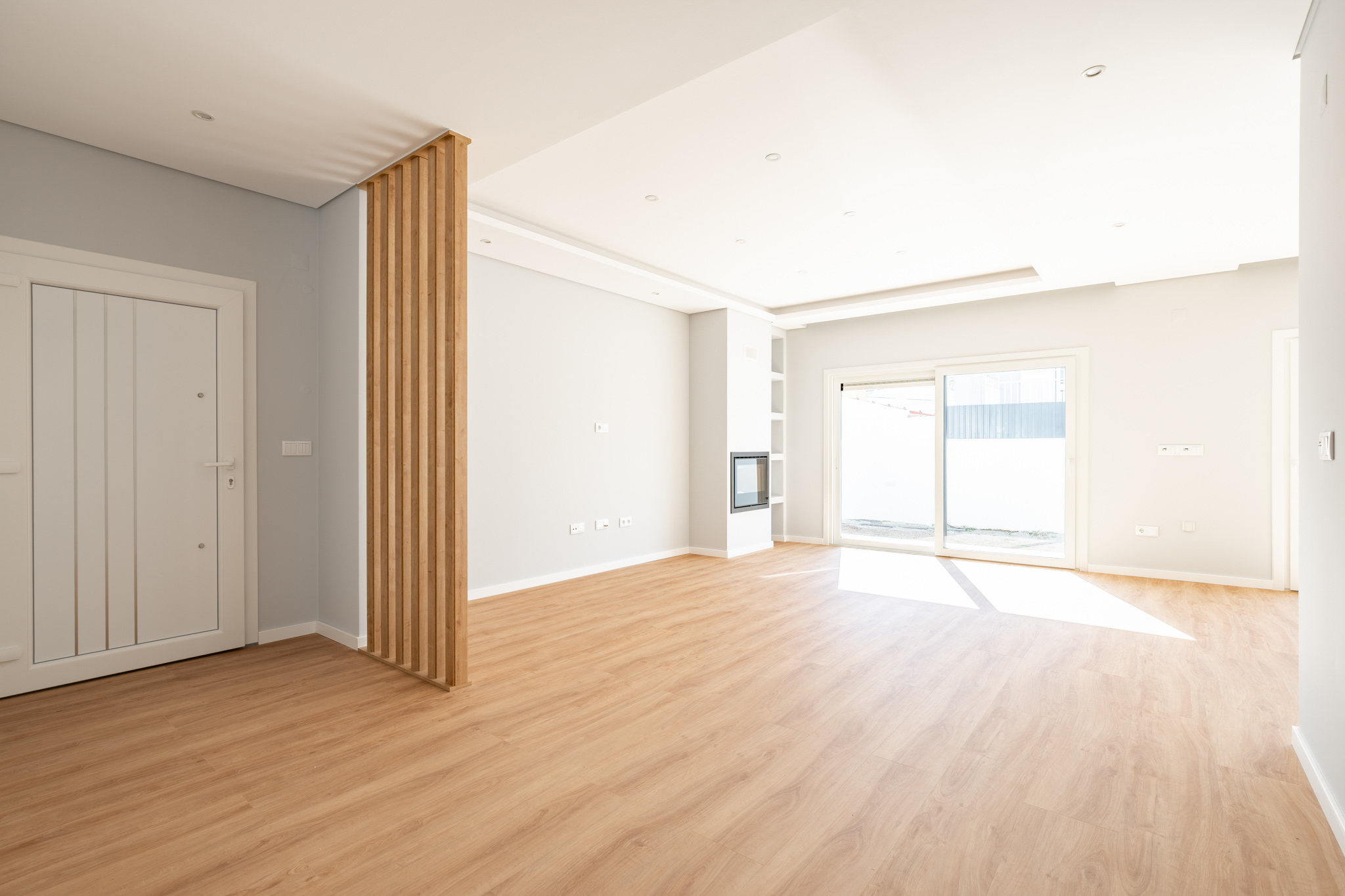 Contemporary 3-bedroom home in Fernão Ferro