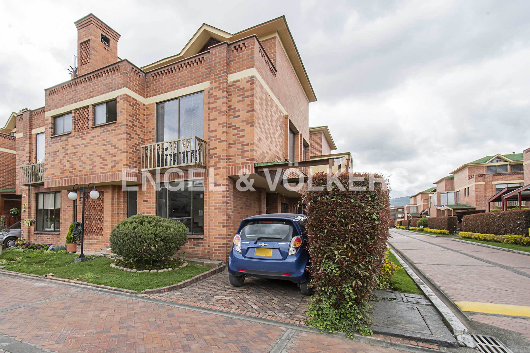 Casa esquinera con vista a la Valvanera para venta en Chía