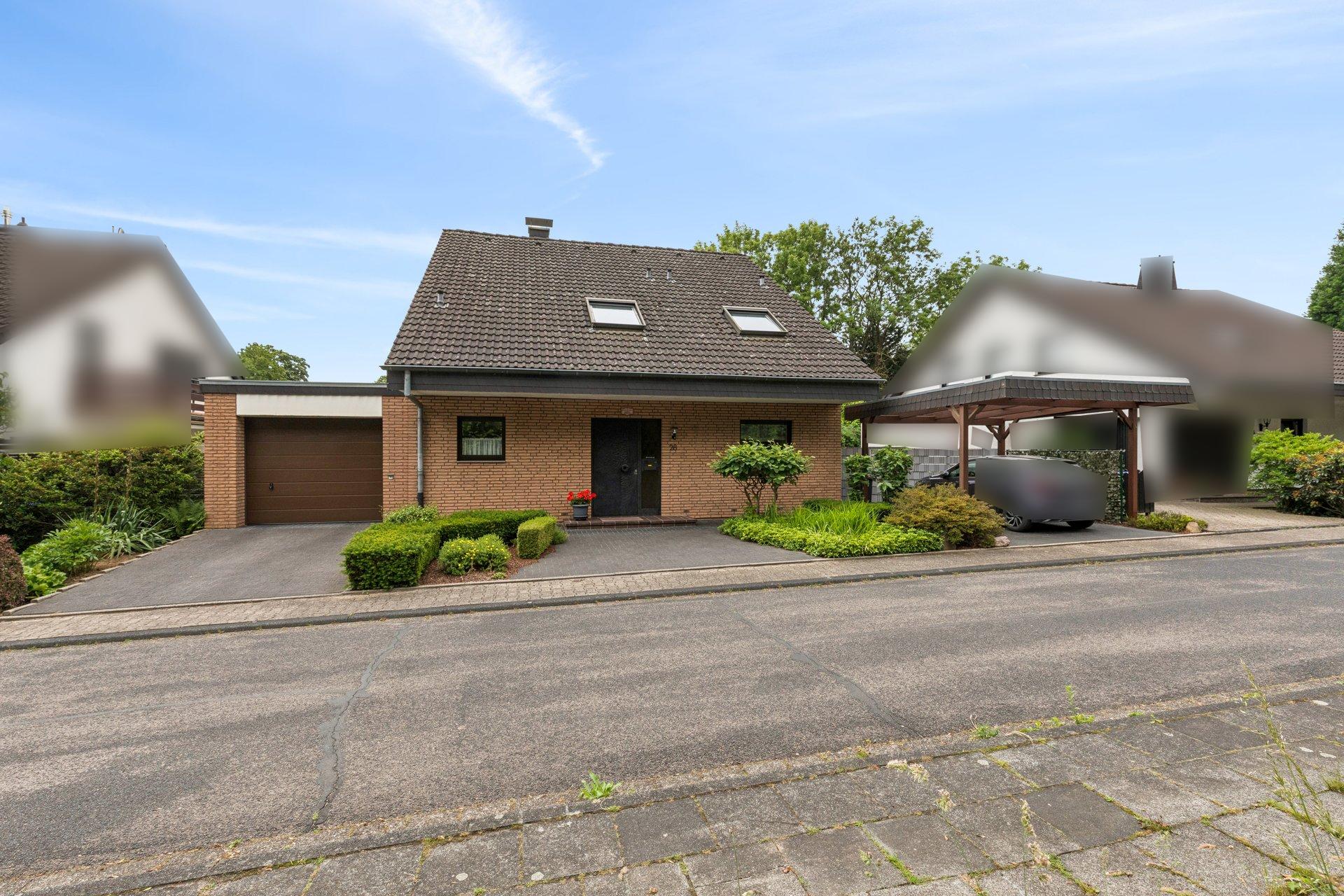Leasehold meets dream home: Well-kept 160 m² single-family house with garden, terrace and potential for an in-law unit in the basement