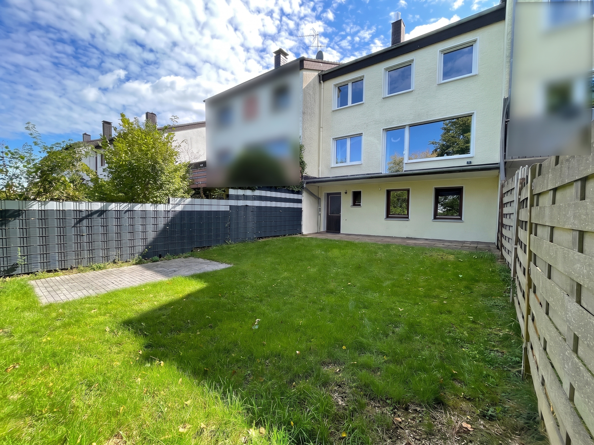 Modernes Reihenmittelhaus in Gevelndorf – viel Platz für gemeinsames Familienleben [KI-modifiziert]