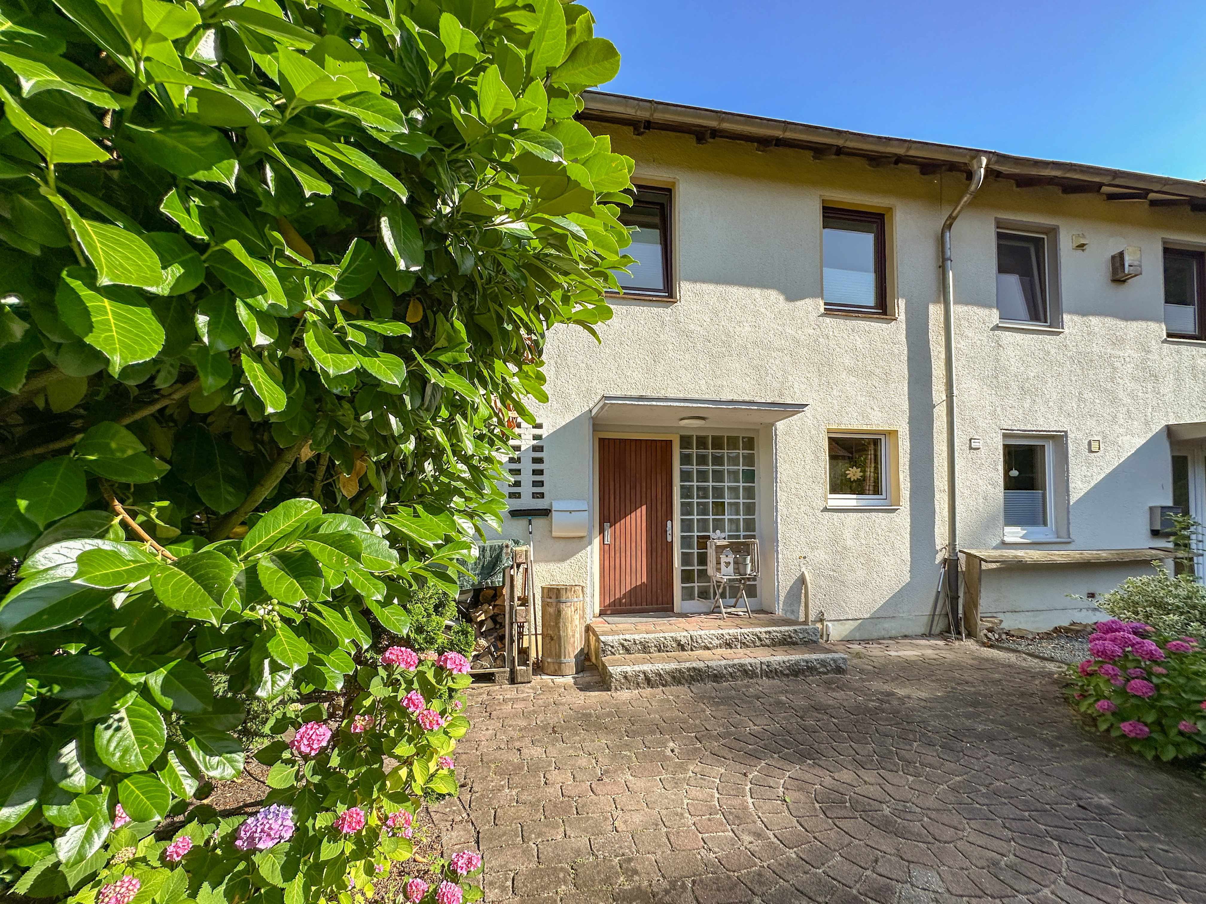 Familienfreundliches Reihenmittelhaus mit Garten