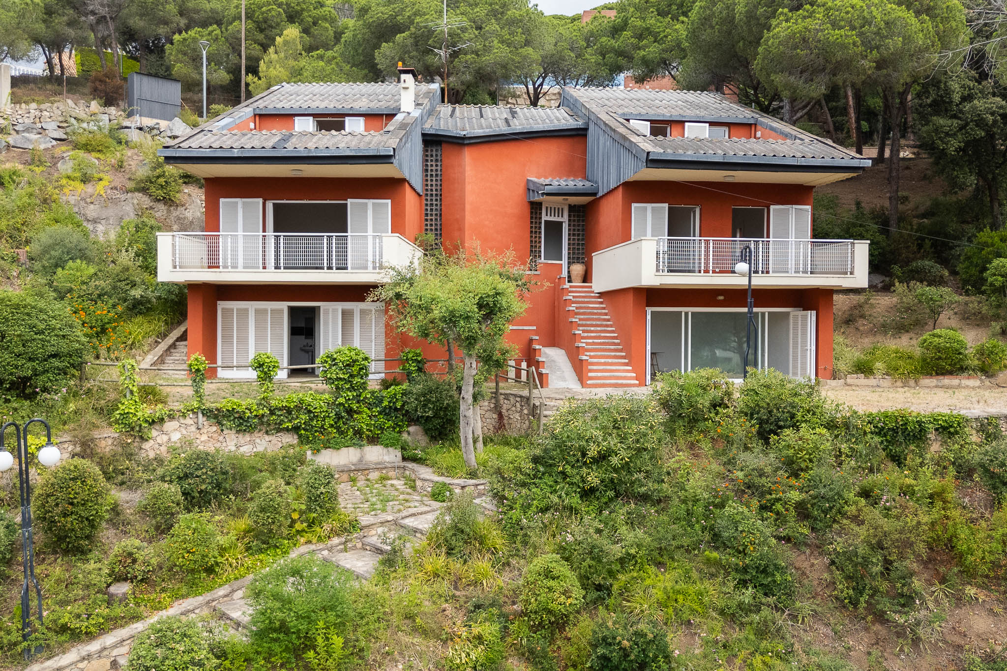 Large house with sea views, pool and pelota court in Montcabrer