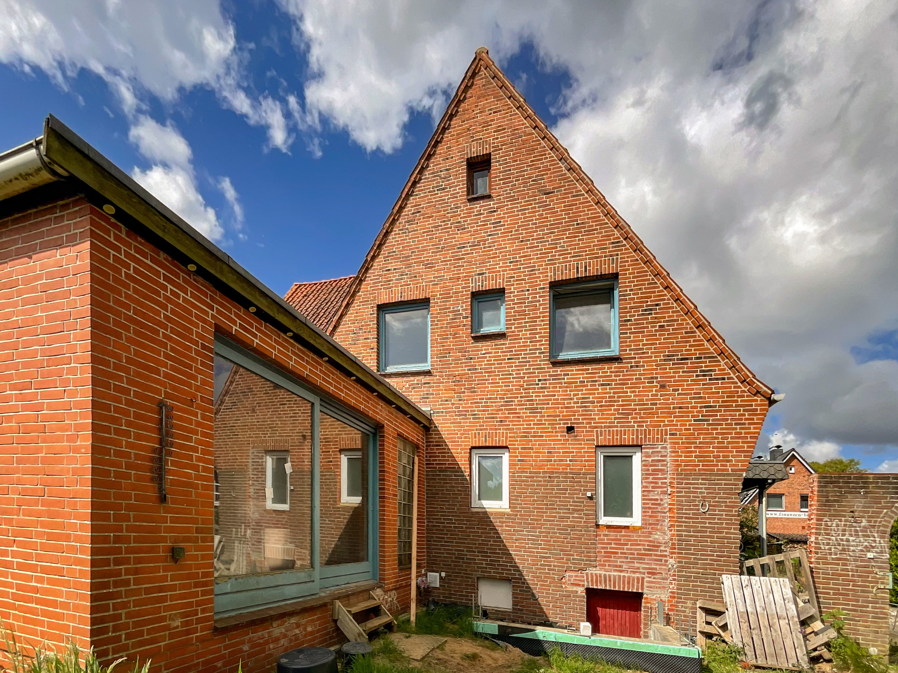 Zweifamilienhaus mit Garage in Rendsburg zu verkaufen !