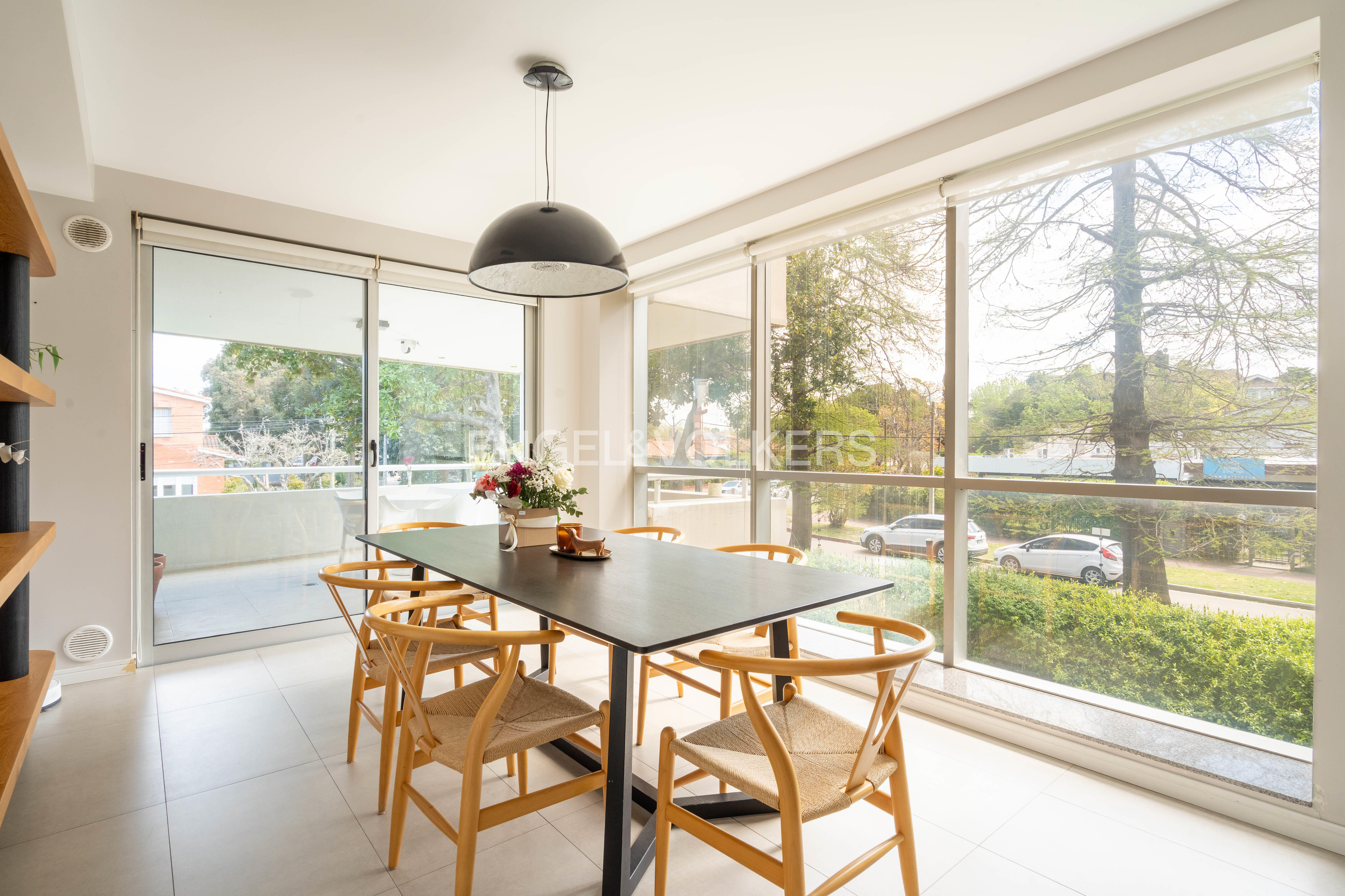 Modern 3-bedroom apartment for sale in South Carrasco