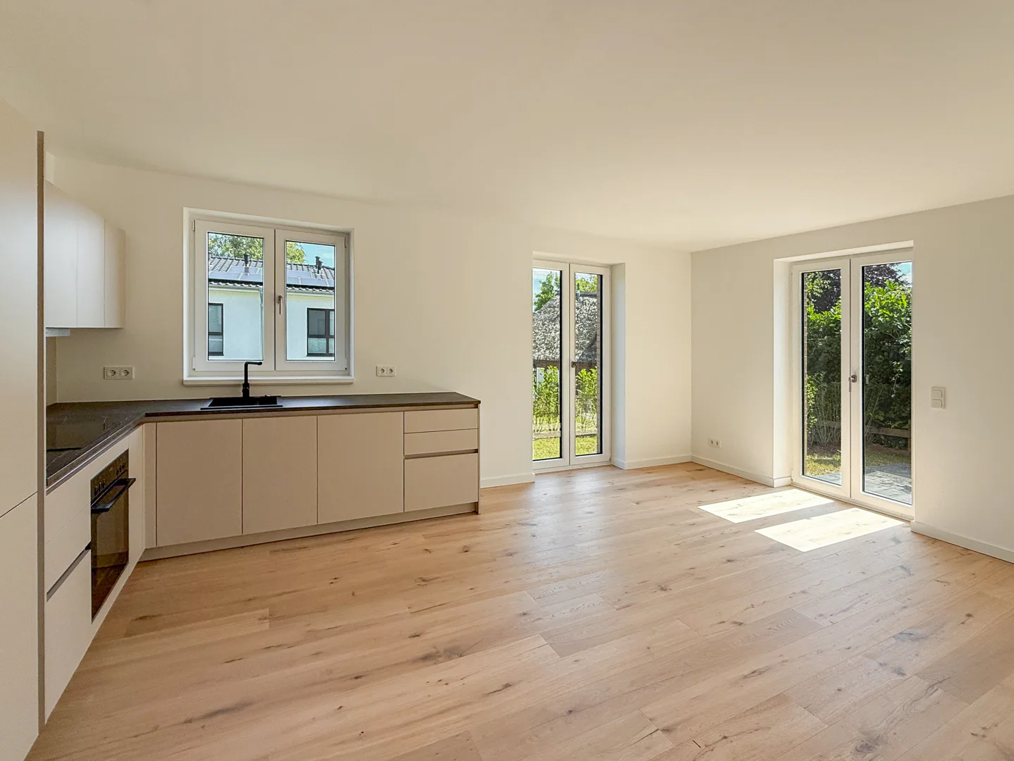 Neubau-Erstbezug: Ihr Domizil in Sackgassenlage und Schleinähe - Photo 4