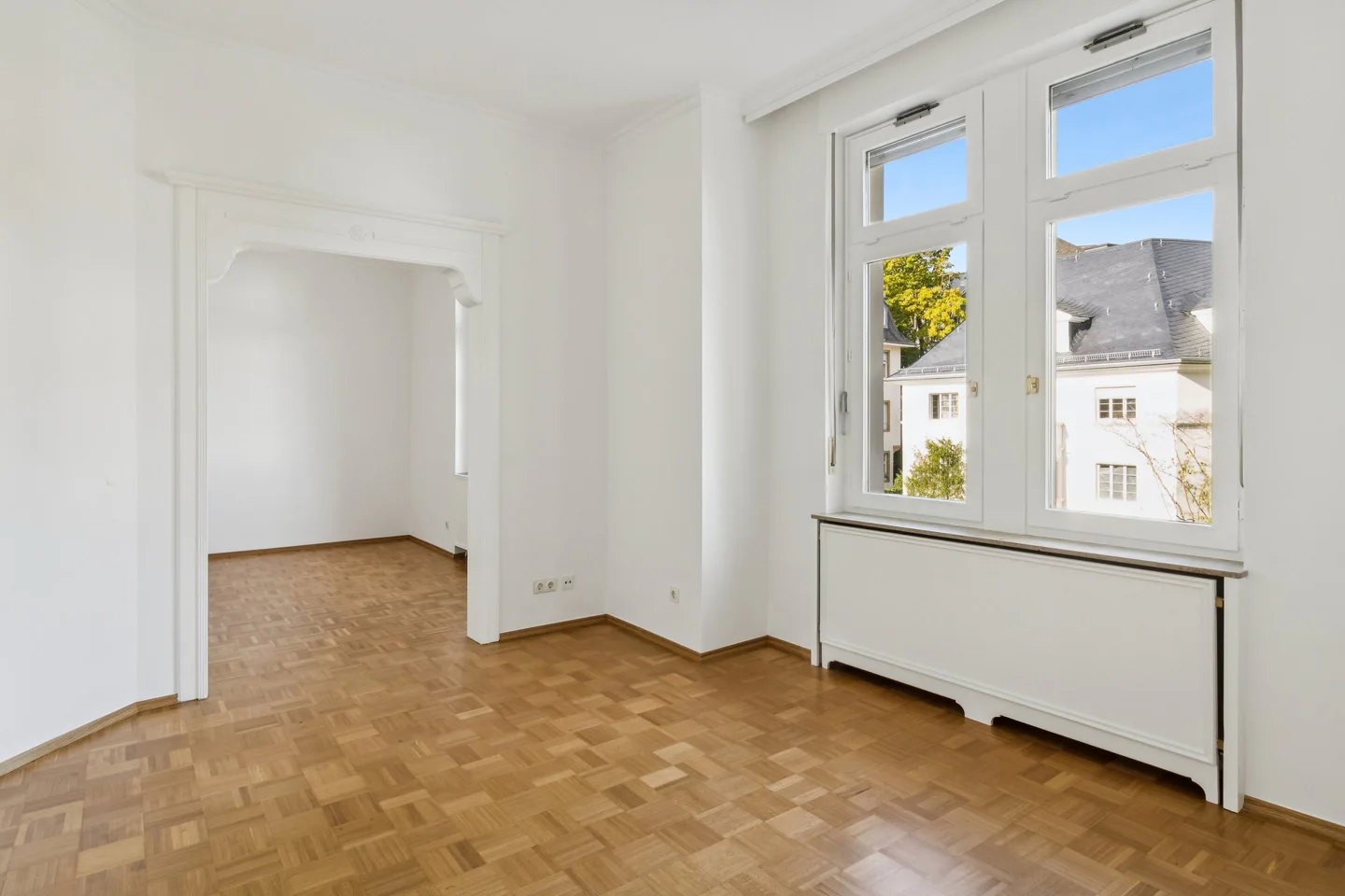Repräsentatives und stilvolles Wohnen im Holzhausenviertel - Photo 4