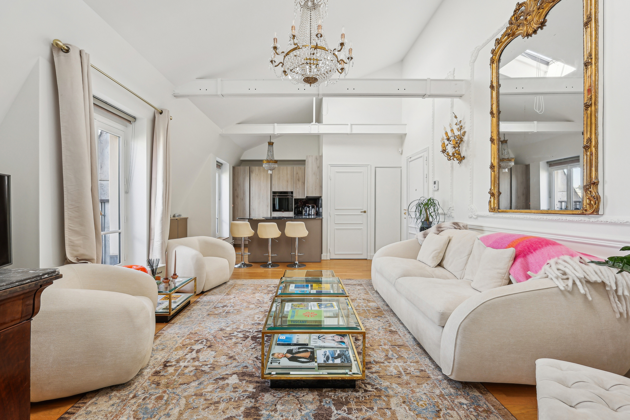 Paris 8th - Prestigious address - Parc Monceau
