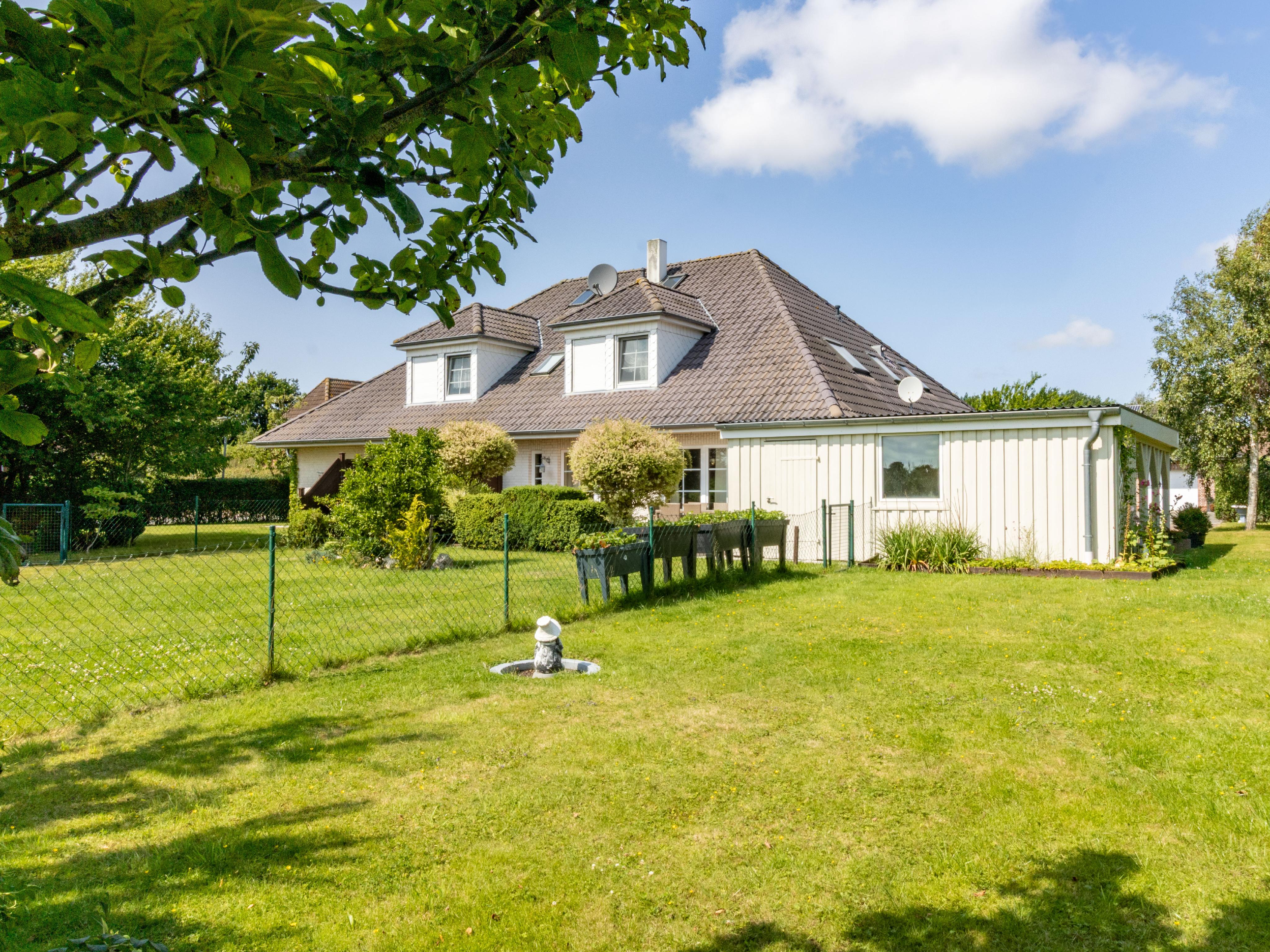 Großes Haus an der Nordsee mit Einliegerwohnung