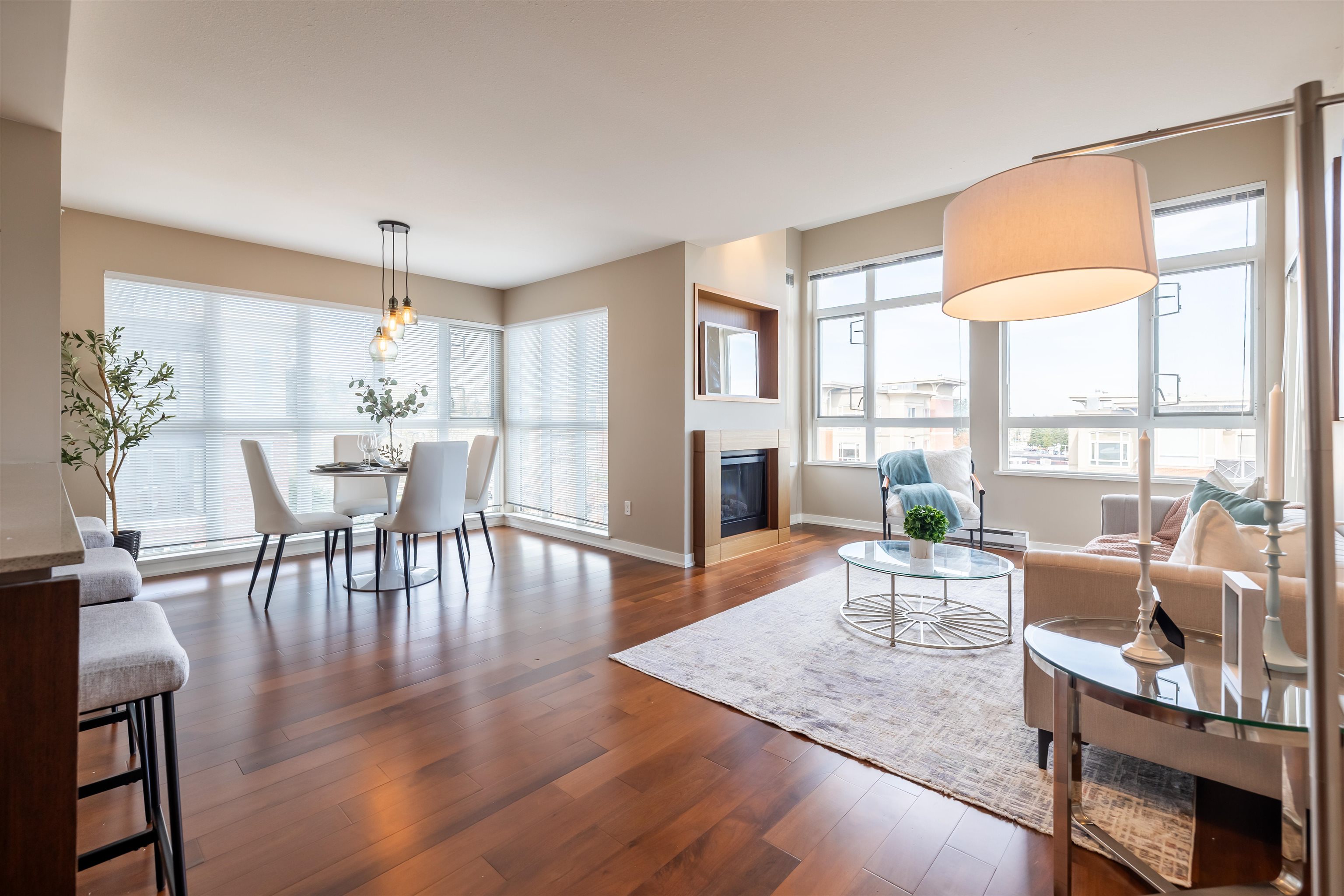 Rare 3-Bed Corner at High Street with 10’ Ceilings