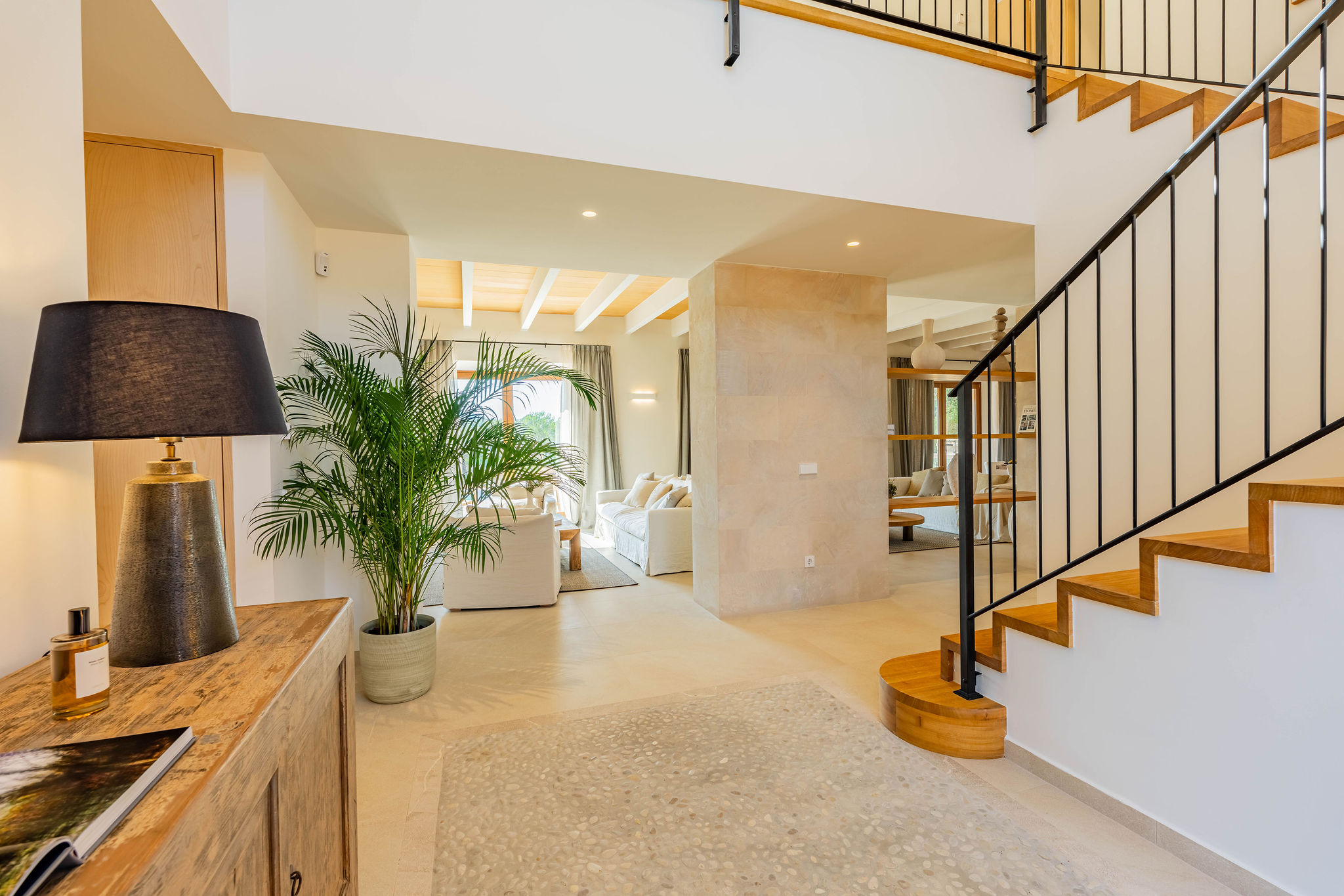 Newly built Mediterranean finca with great privacy