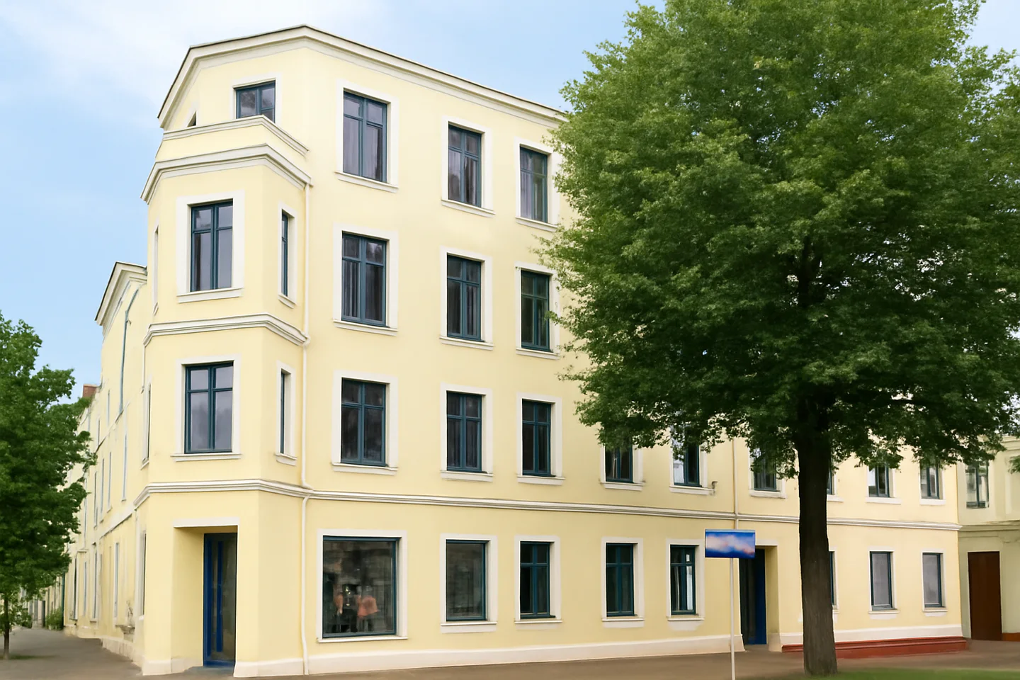 Frisch sanierte 2-Zimmer-Wohnung mit Badezimmer mit Dusche und Wanne in Stadtfeld - Photo 5