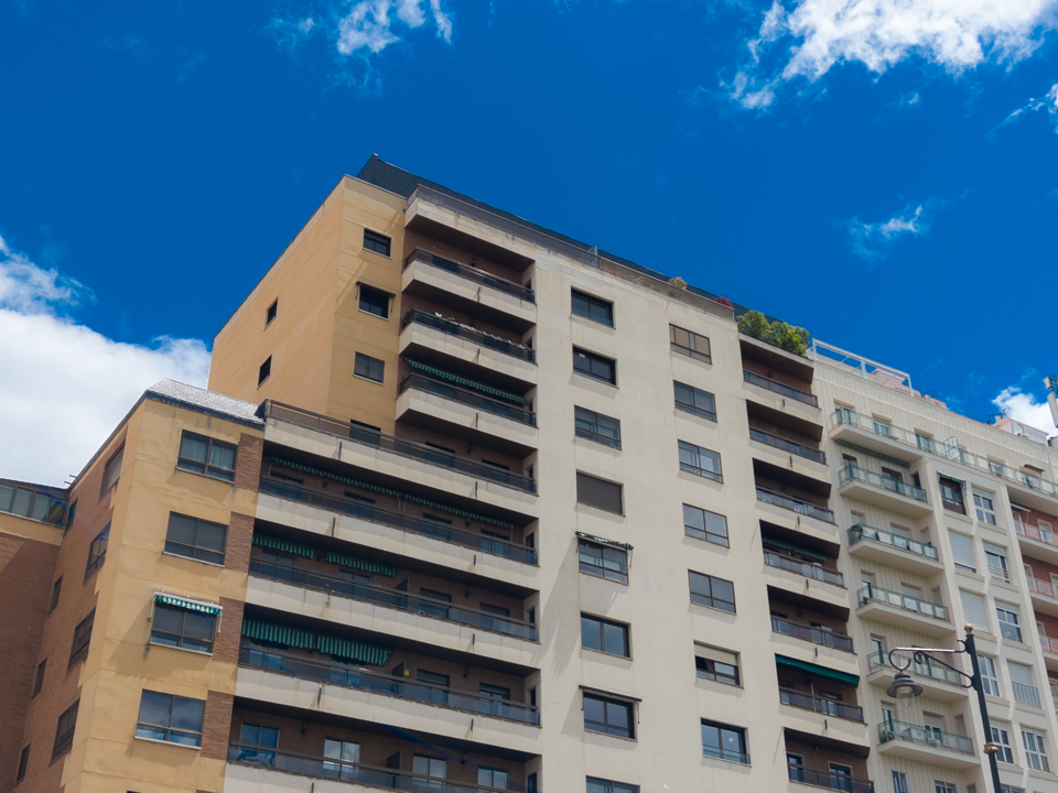 Exclusivo ático dúplex señorial, en pleno centro de Valladolid con vistas únicas a la ciudad.